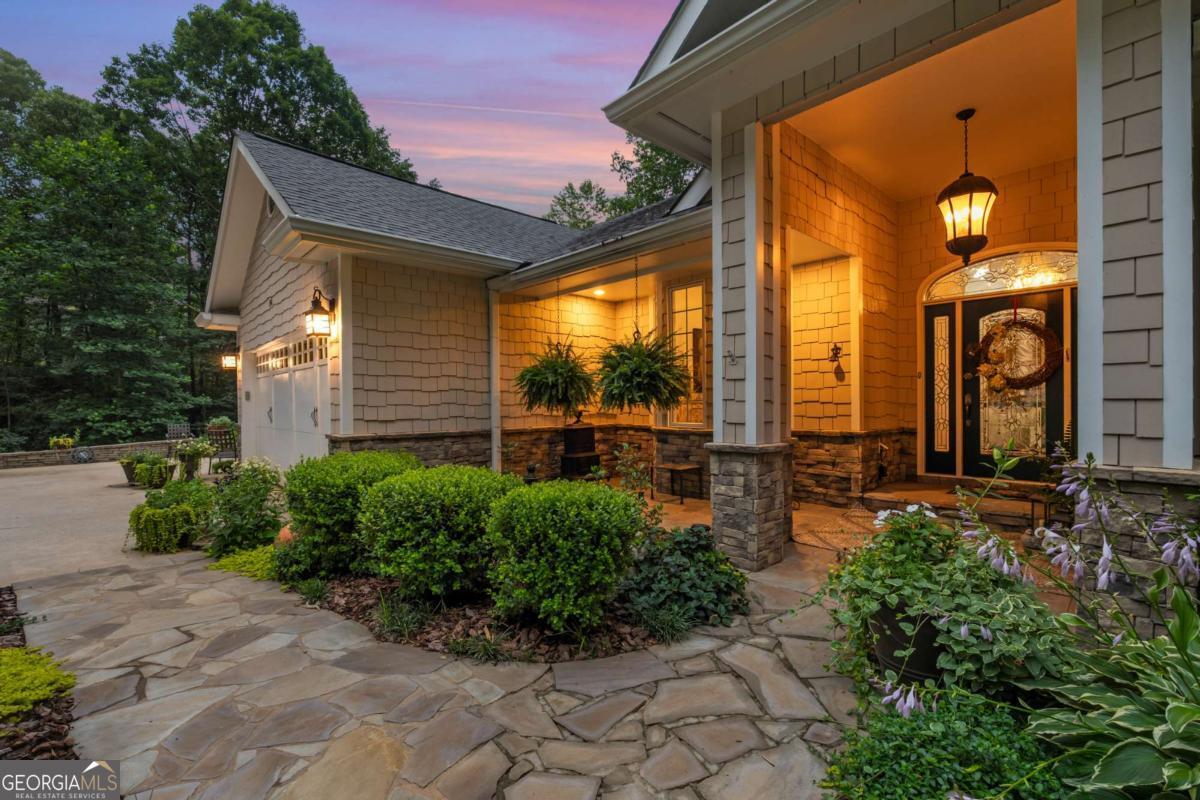 Dawsonville, Georgia, 30534, United States, 4 Bedrooms Bedrooms, ,4 BathroomsBathrooms,Residential,For Sale,1989669