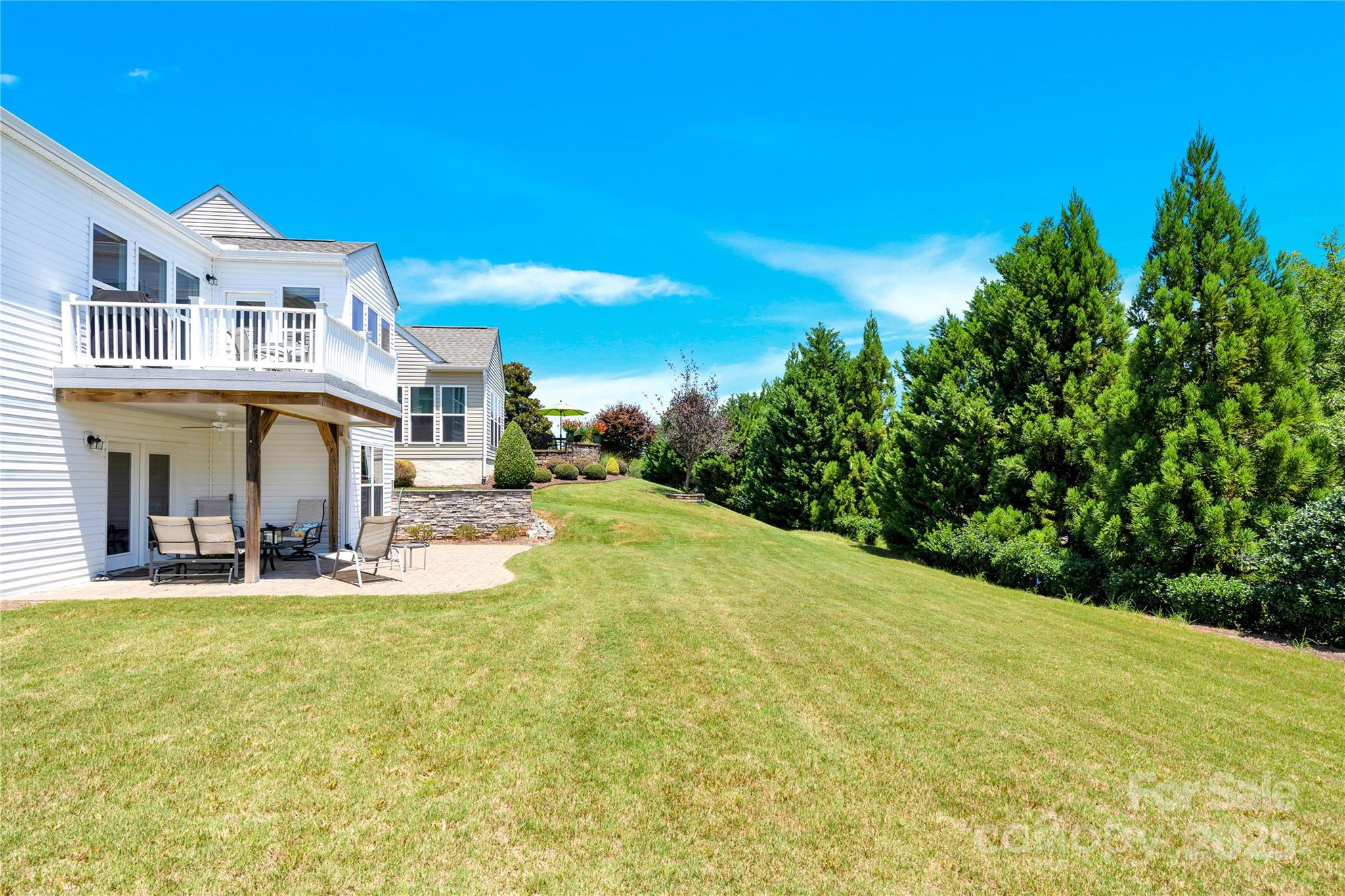 Fort Mill, South Carolina, 29707, United States, 3 Bedrooms Bedrooms, ,3 BathroomsBathrooms,Residential,For Sale,1901916