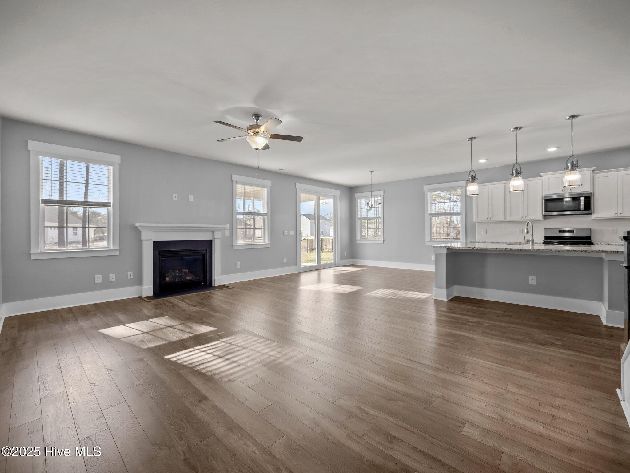 Newport, North Carolina, 28570, United States, 4 Bedrooms Bedrooms, ,3 BathroomsBathrooms,Residential,For Sale,1991180