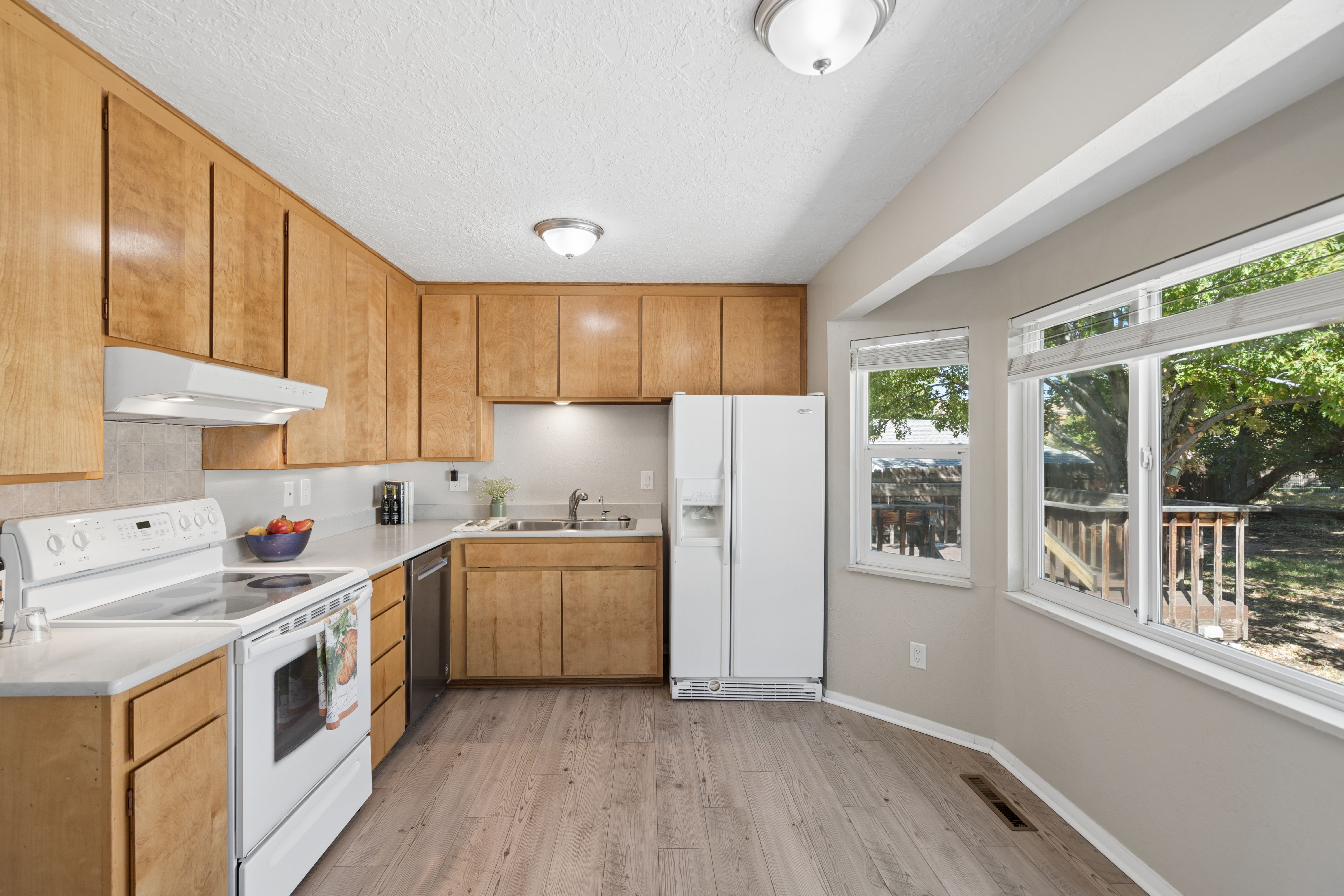  408 Elmwood Drive, Colorado Springs, CO, 80907 - 物件實景