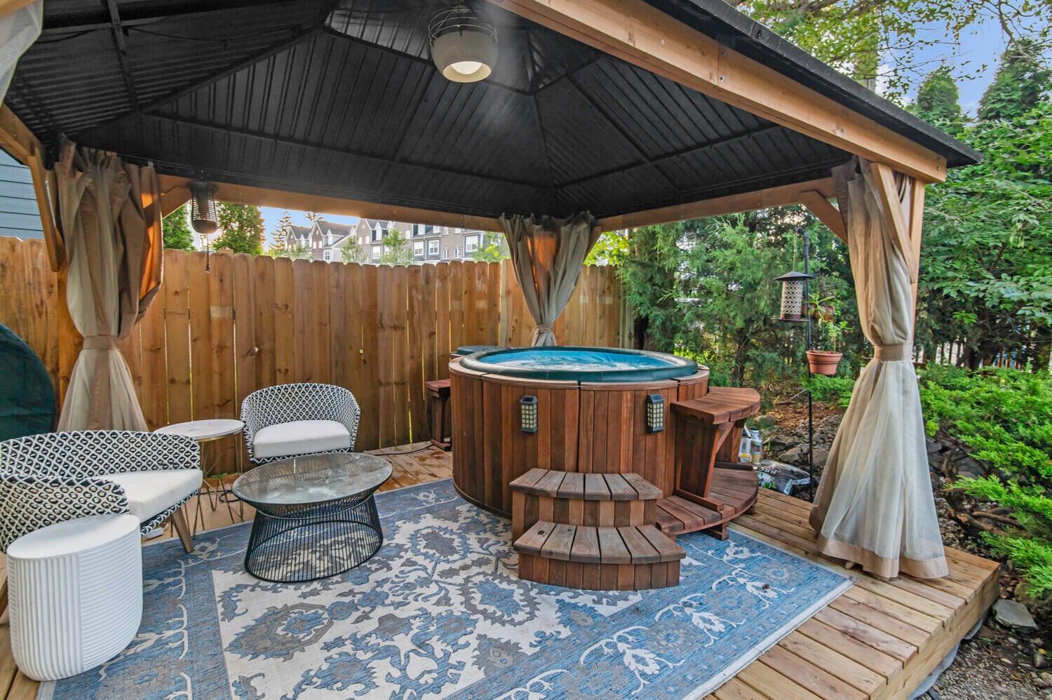 Ann Arbor, Michigan, 48103, United States, 4 Bedrooms Bedrooms, ,3 BathroomsBathrooms,Residential,For Sale,1991262