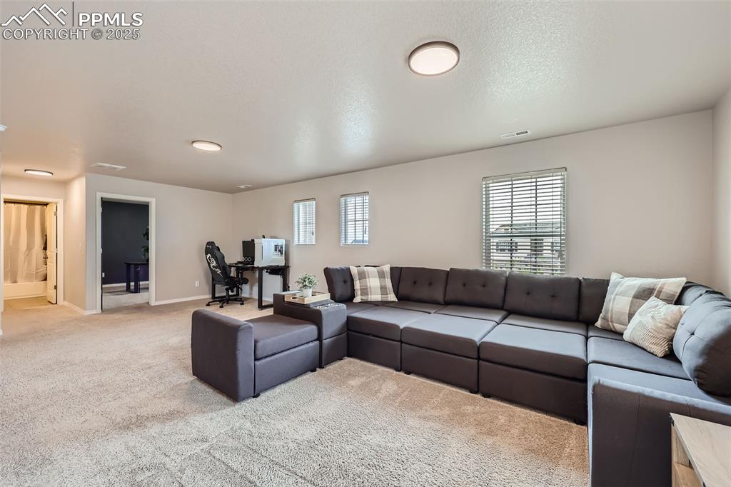 Colorado Springs, Colorado, 80908, United States, 3 Bedrooms Bedrooms, ,3 BathroomsBathrooms,Residential,For Sale,1898644