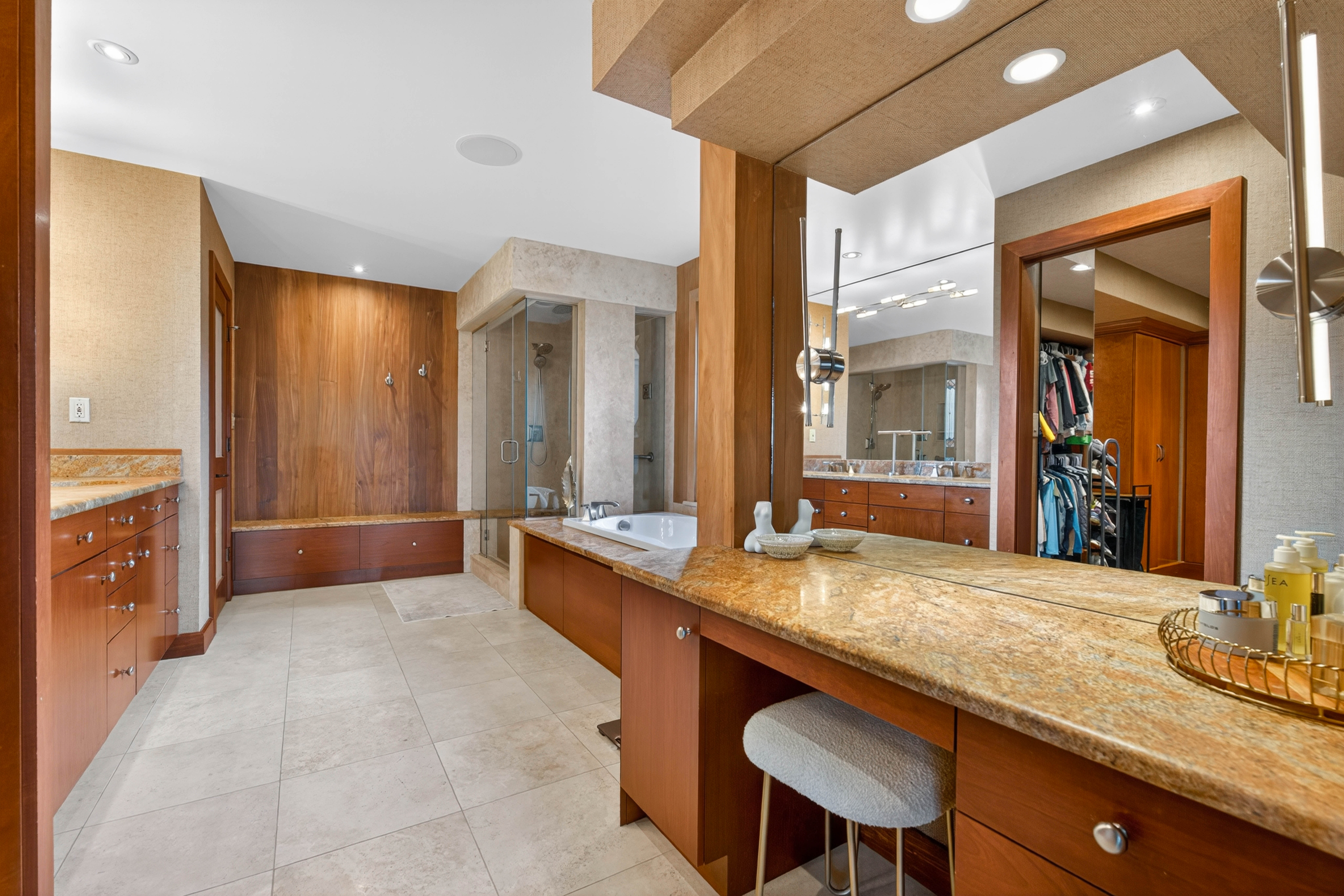  2252 Sandpiper Road, Virginia Beach, VA 23456 - 物件實景