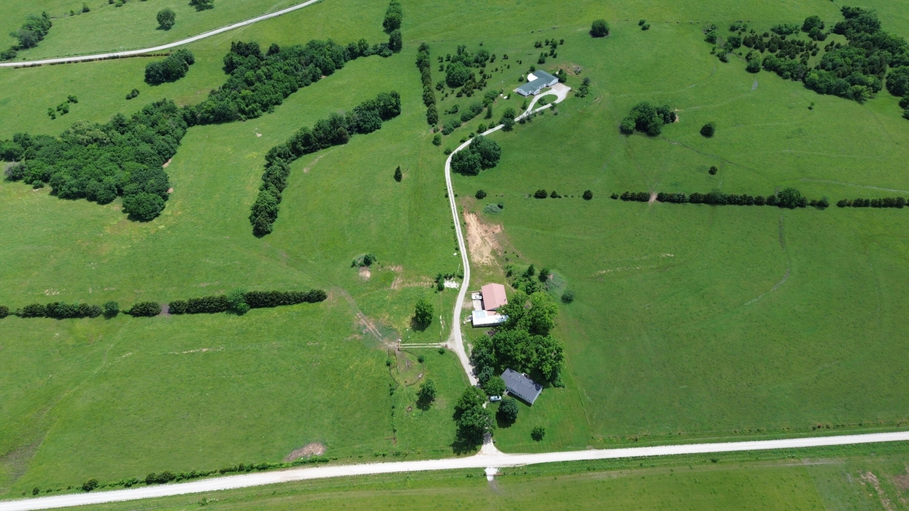 Bolivar, Missouri, 65613, United States, 4 Bedrooms Bedrooms, ,2 BathroomsBathrooms,Residential,For Sale,1996744