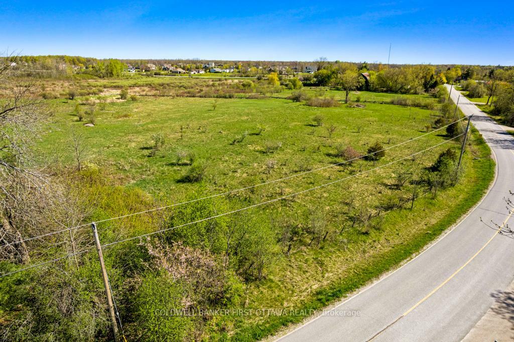 TAY VALLEY, Ontario, K7H 3C9, CA, ,Residential,For Sale,1865372