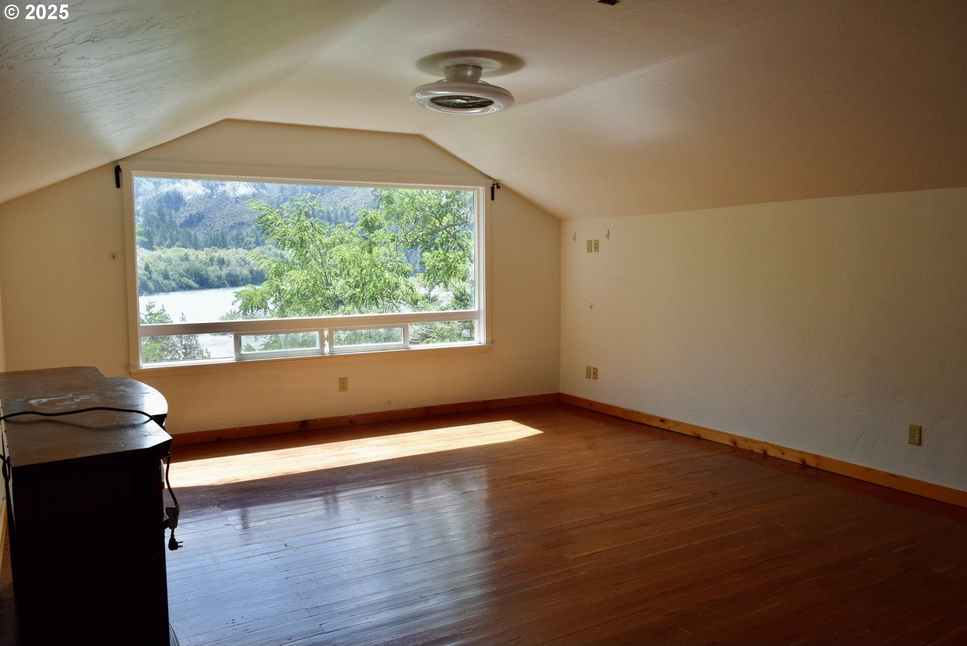 Gold Beach, Oregon, 97444, United States, 4 Bedrooms Bedrooms, ,4 BathroomsBathrooms,Residential,For Sale,1975569