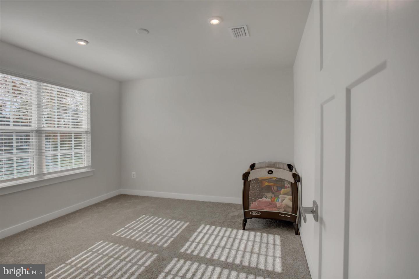 Greencastle, Pennsylvania, 17225, United States, 4 Bedrooms Bedrooms, ,4 BathroomsBathrooms,Residential,For Sale,1989287