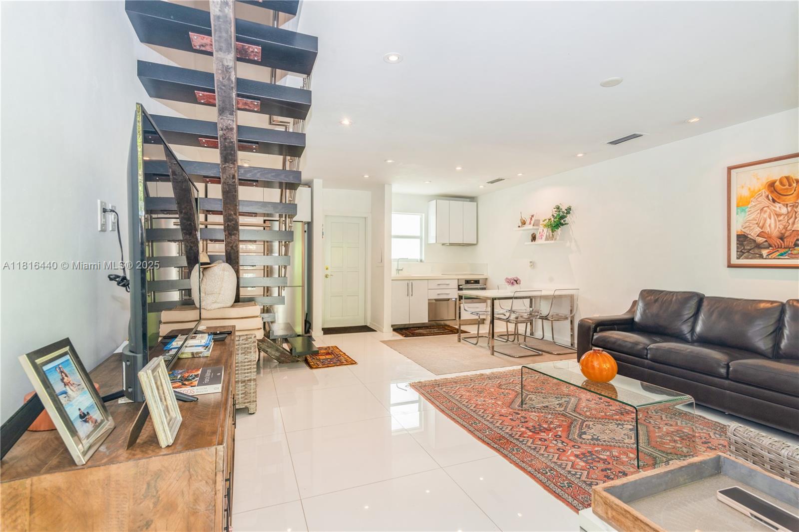 Key Biscayne, Florida, 33149, United States, 1 Bedroom Bedrooms, ,2 BathroomsBathrooms,Residential,For Sale,1849990