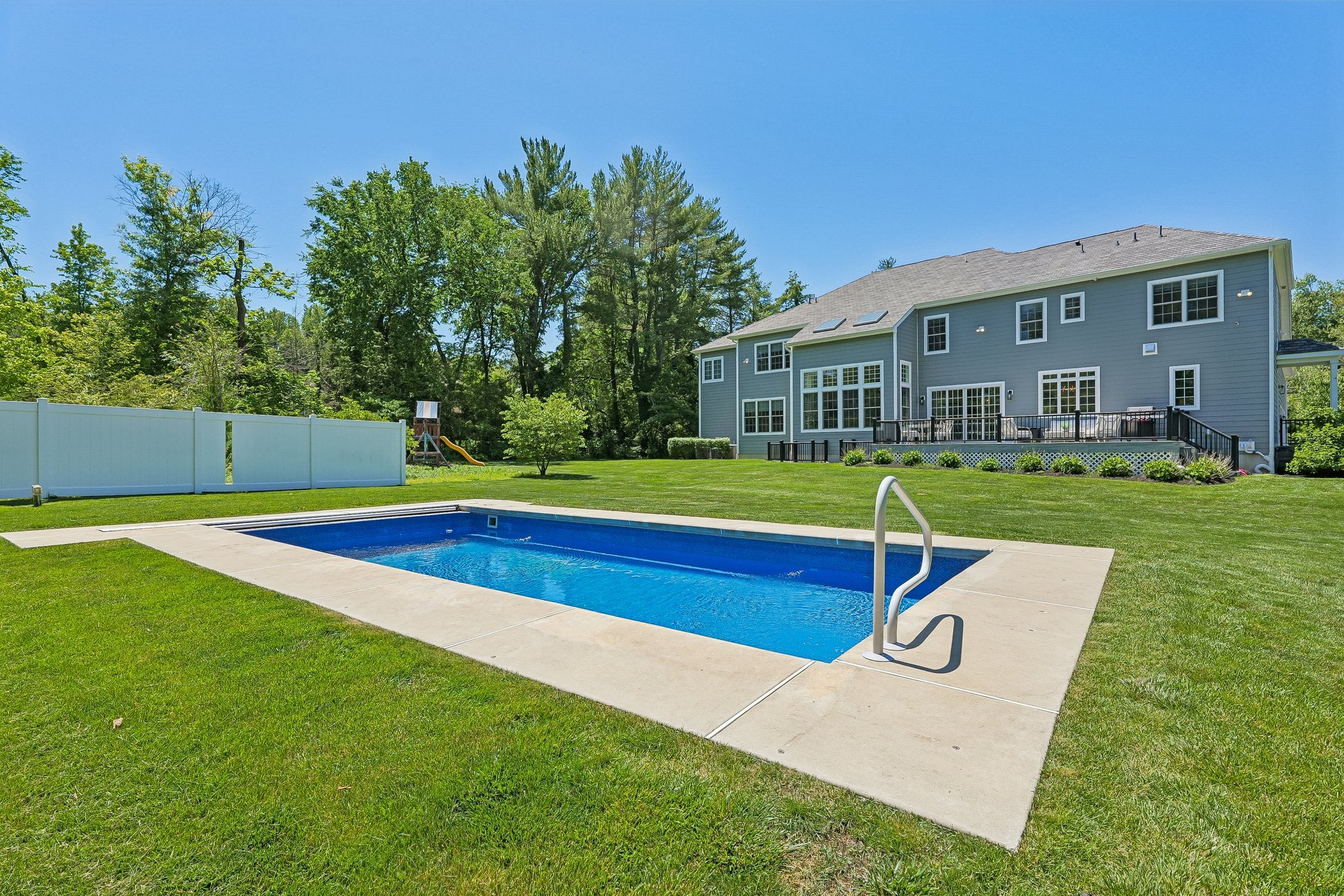  The Modern Princeton Estate: Custom Design, Privacy, and Presence - 物件實景