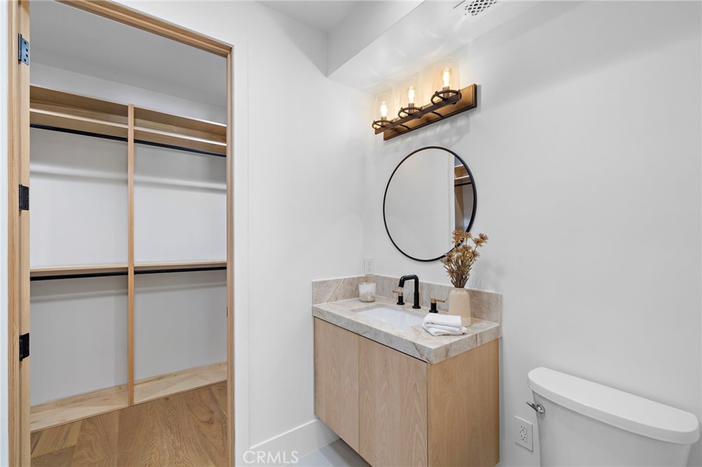 Newport Beach, California, 92660, United States, 4 Bedrooms Bedrooms, ,5 BathroomsBathrooms,Residential,For Sale,1942289