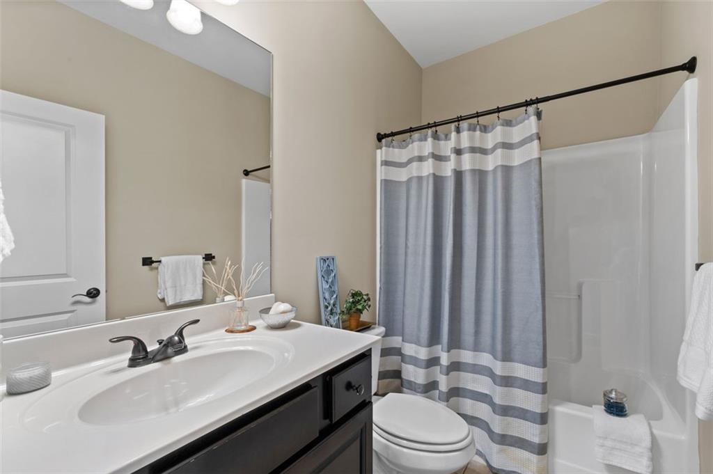 Buford, Georgia, 30518, United States, 6 Bedrooms Bedrooms, ,5 BathroomsBathrooms,Residential,For Sale,1987580