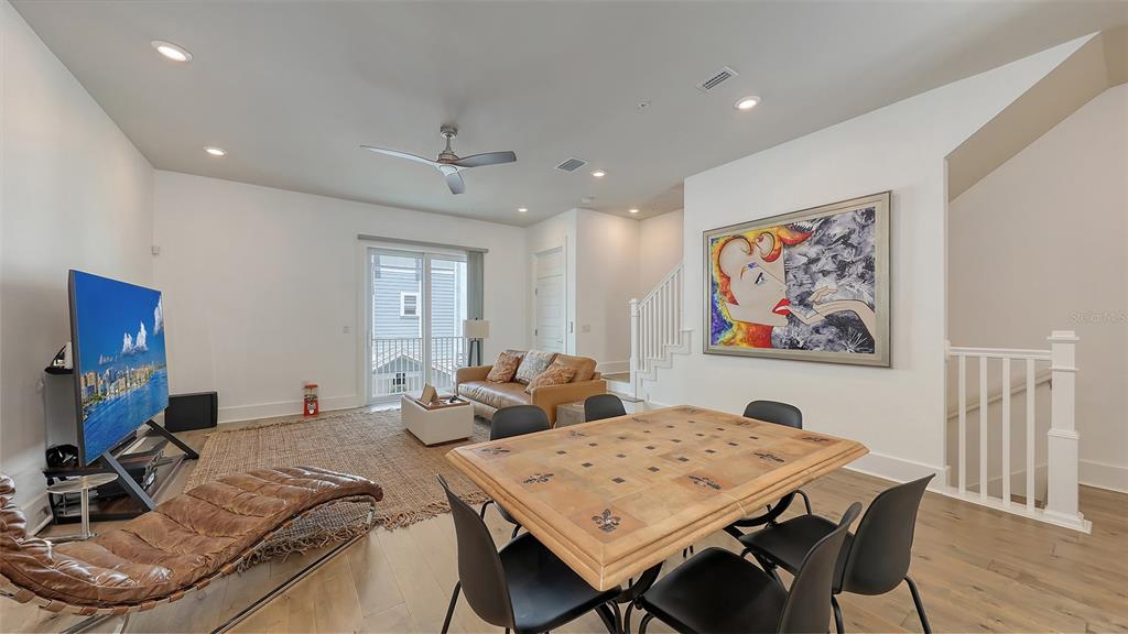 Sarasota, Florida, 34236, United States, 3 Bedrooms Bedrooms, ,4 BathroomsBathrooms,Residential,For Sale,1986560