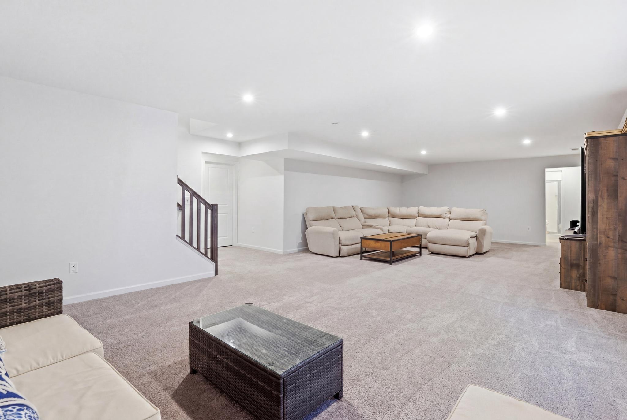  9428 Deschamp Court, Manassas, VA, 20112 - 物件實景