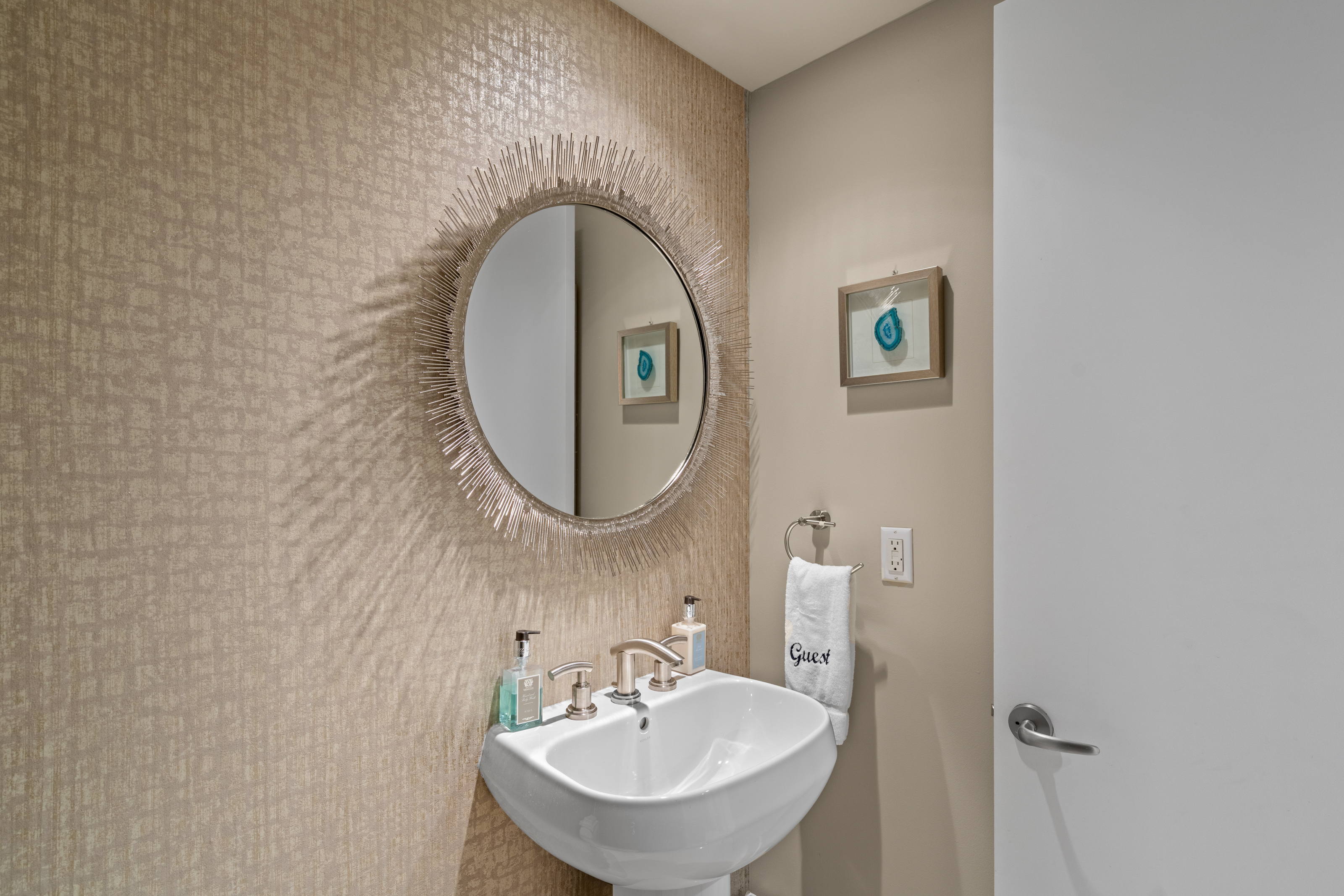  901 Brickell Key Blvd, Miami, FL, 33131 - 物件實景