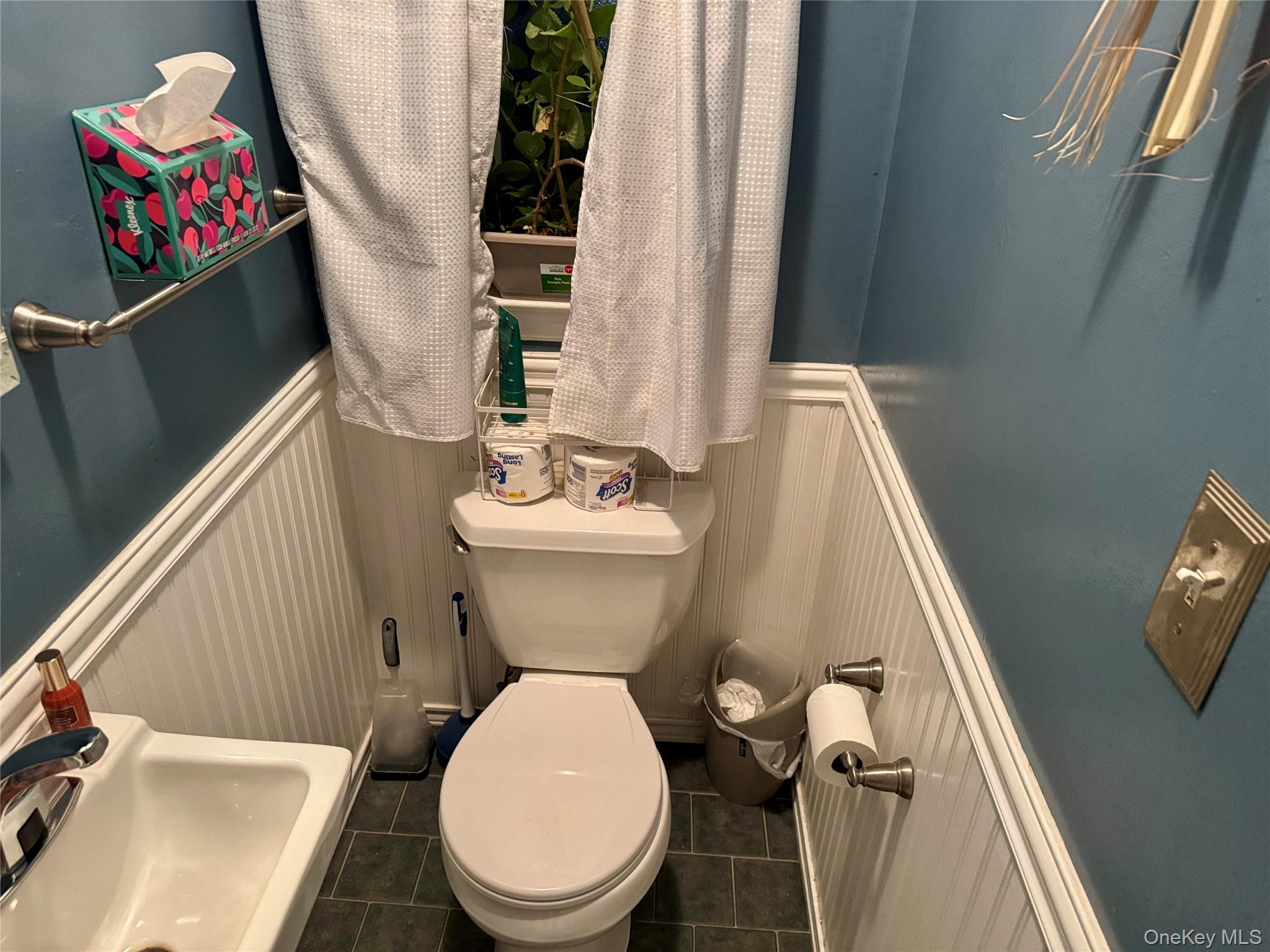 Bronx, New York, 10461, United States, 3 Bedrooms Bedrooms, ,2 BathroomsBathrooms,Residential,For Sale,2002053