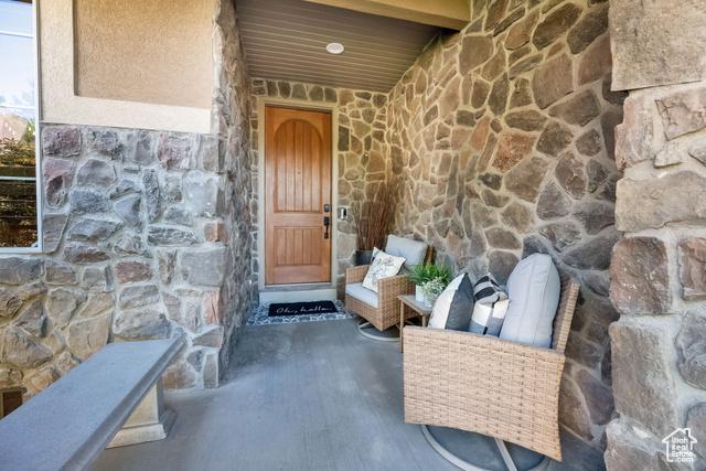 Cottonwood Heights, Utah, 84093, United States, 6 Bedrooms Bedrooms, ,5 BathroomsBathrooms,Residential,For Sale,1980024