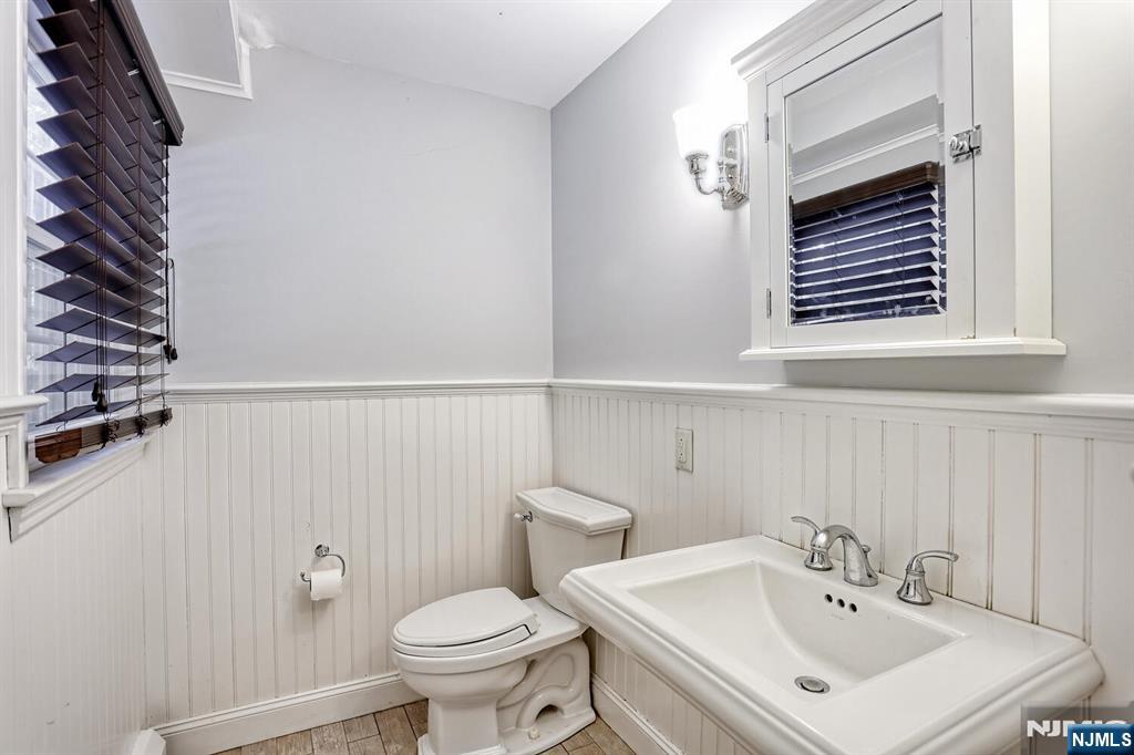 Ramsey, New Jersey, 07446, United States, 4 Bedrooms Bedrooms, ,3 BathroomsBathrooms,Residential,For Sale,1911105