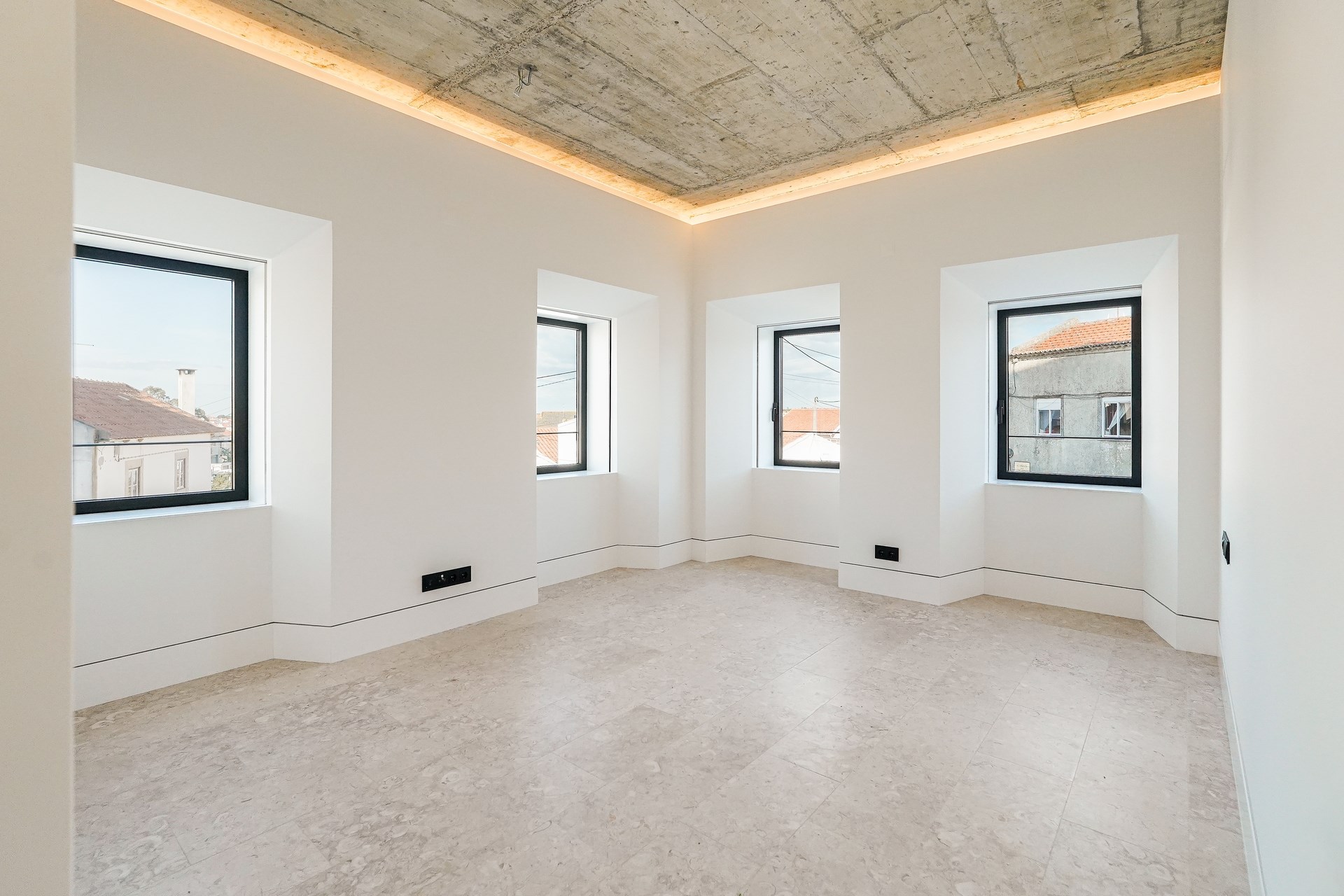 Mafra, Lisbon, 2640-072, PT, 3 Bedrooms Bedrooms, ,3 BathroomsBathrooms,Residential,For Sale,1700693