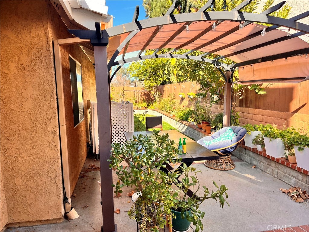 Canyon Country, California, 91351, United States, 3 Bedrooms Bedrooms, ,2 BathroomsBathrooms,Residential,For Sale,2006258