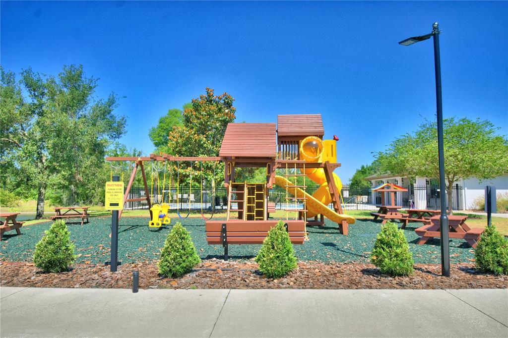 Lakeland, Florida, 33813, United States, 4 Bedrooms Bedrooms, ,3 BathroomsBathrooms,Residential,For Sale,1777756