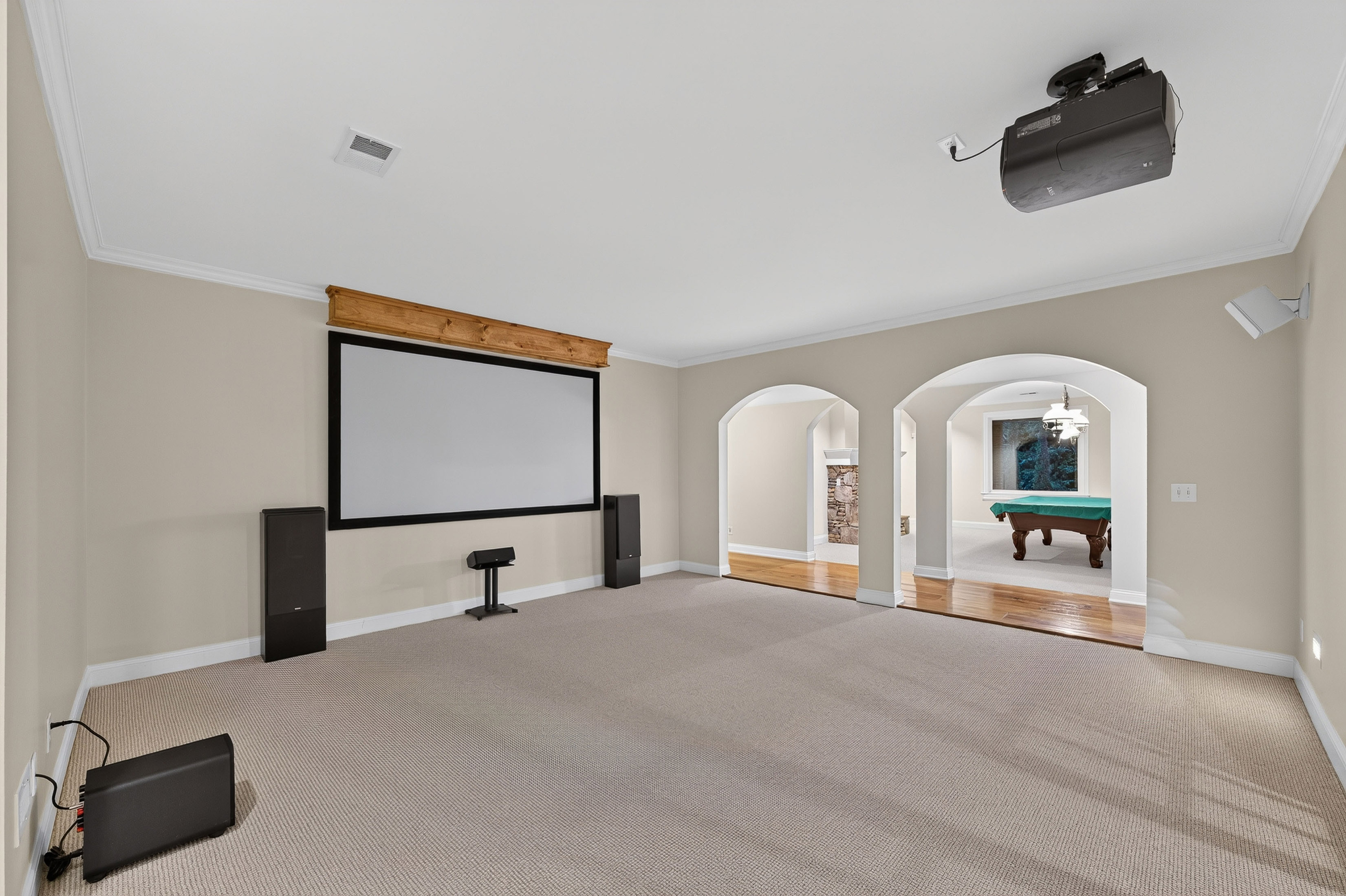  Exceptional Seven Bedroom Estate on Private Cul-de-sac - 物件實景