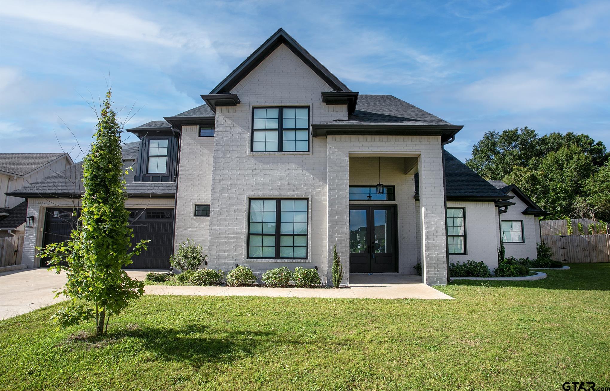 Tyler, Texas, 75703, United States, 5 Bedrooms Bedrooms, ,3 BathroomsBathrooms,Residential,For Sale,1900934