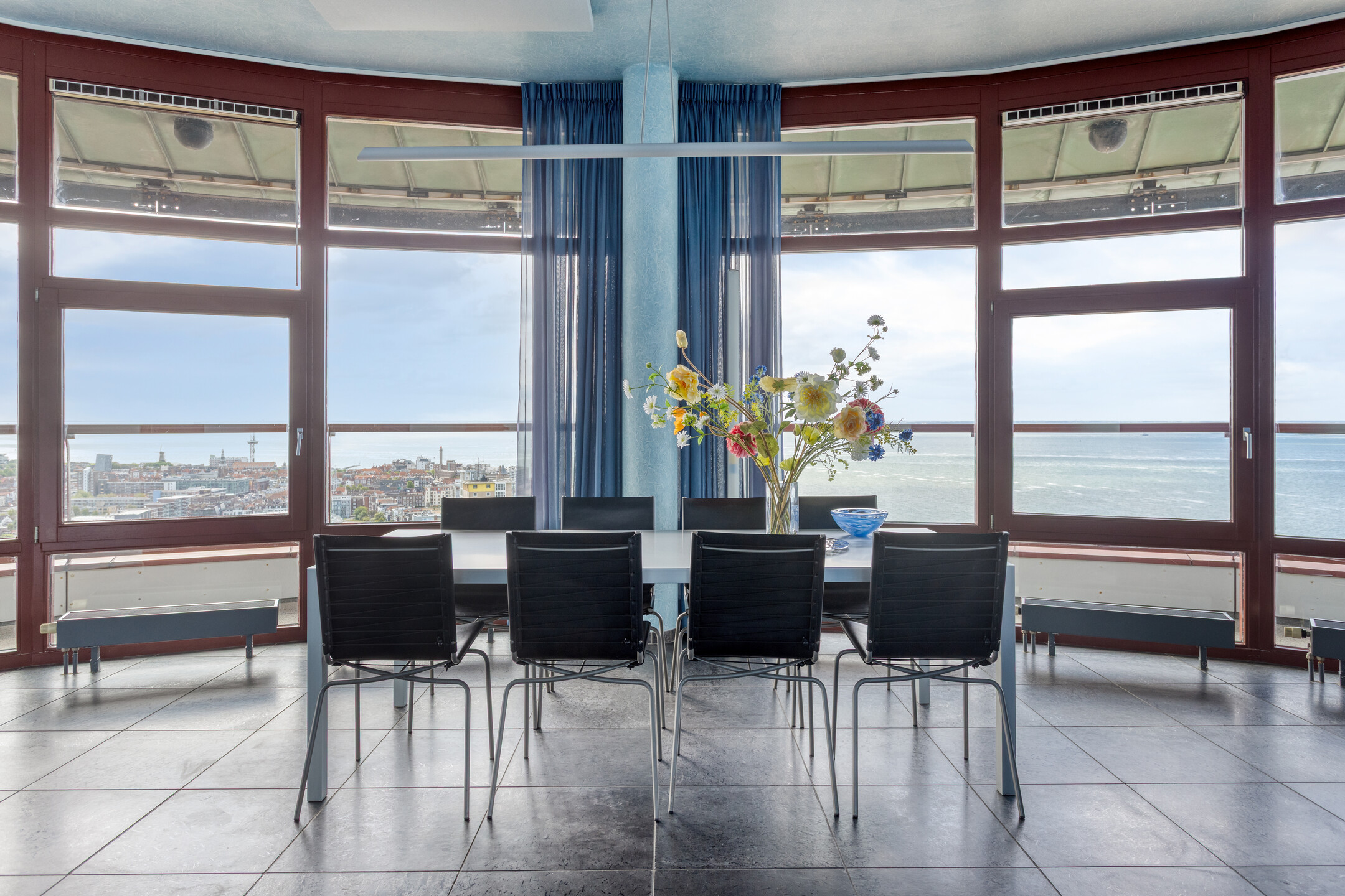  The Penthouse Above the Sea - 物件實景
