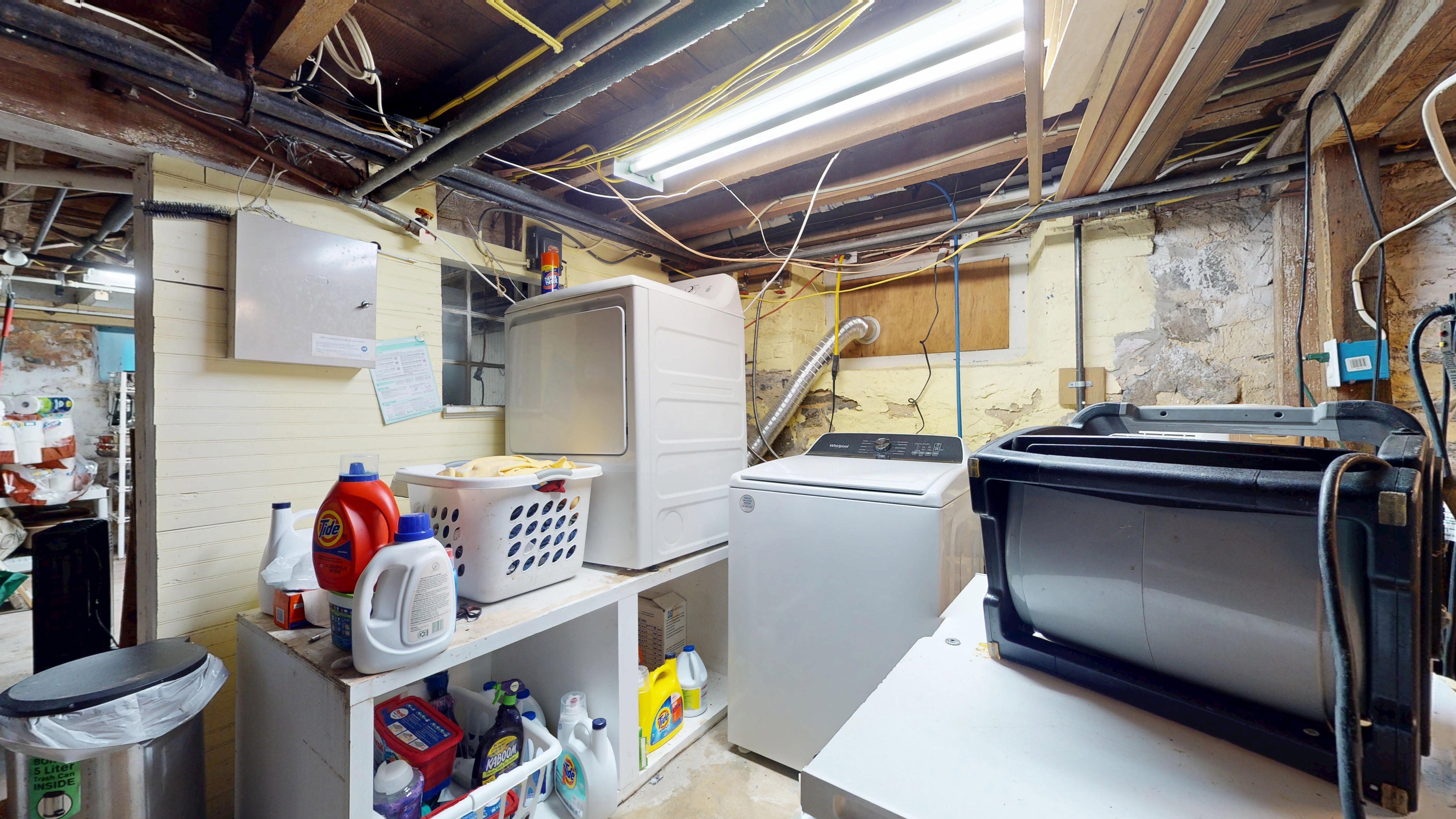 Absecon, New Jersey, 08201, United States, 7 Bedrooms Bedrooms, ,4 BathroomsBathrooms,Residential,For Sale,1974991