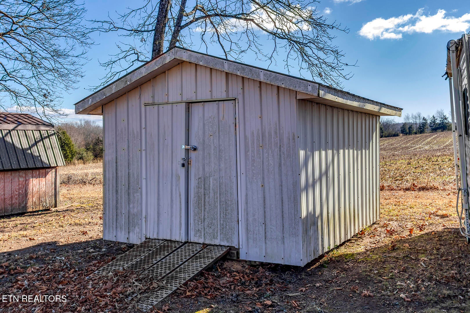 Loudon, Tennessee, 37774, United States, 3 Bedrooms Bedrooms, ,3 BathroomsBathrooms,Residential,For Sale,2013606