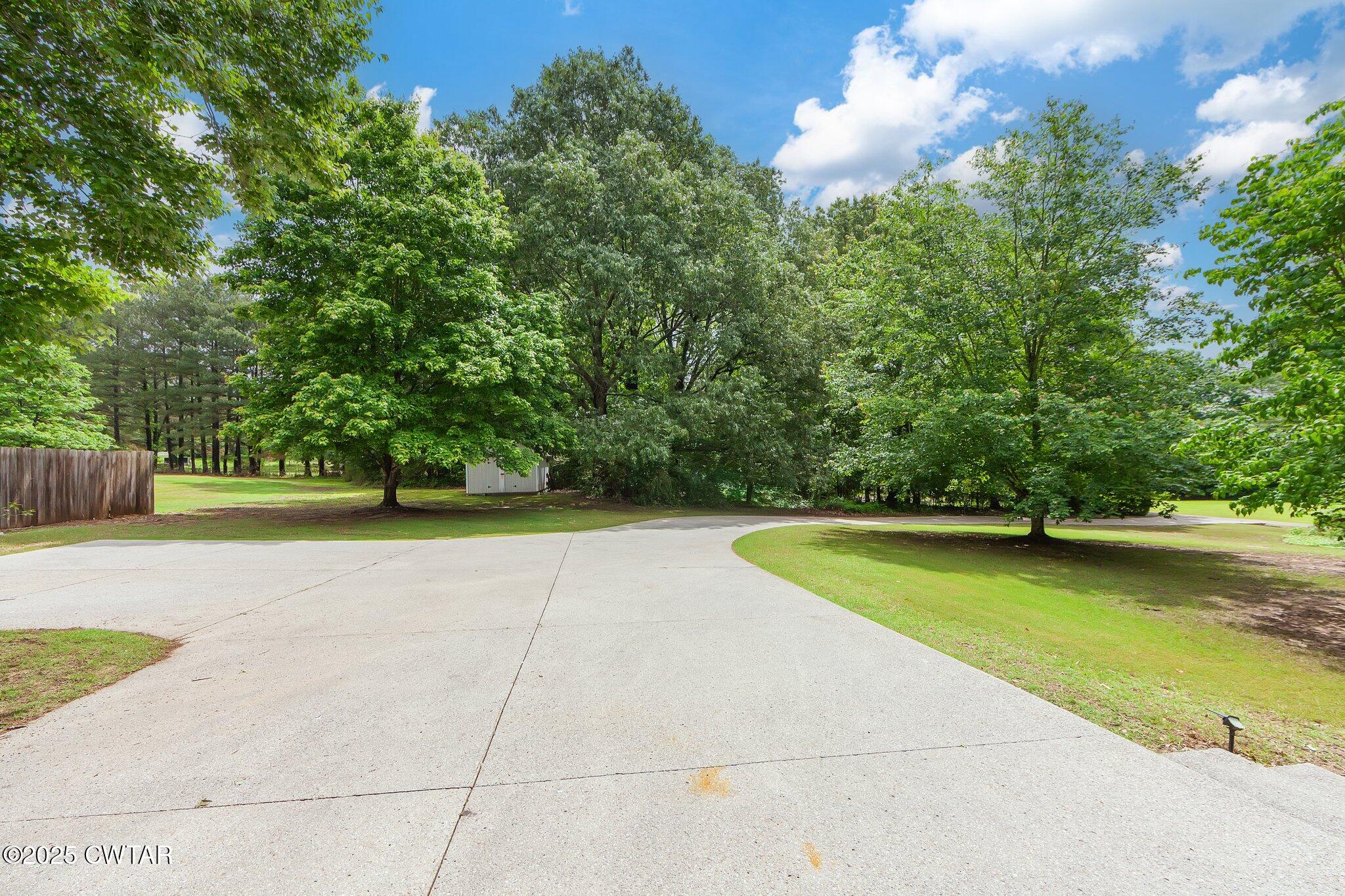Humboldt, Tennessee, 38343, United States, 4 Bedrooms Bedrooms, ,5 BathroomsBathrooms,Residential,For Sale,1818356