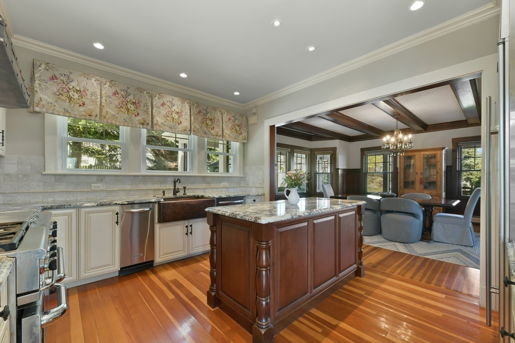 Hull, Massachusetts, 02045, United States, 7 Bedrooms Bedrooms, ,5 BathroomsBathrooms,Residential,For Sale,1794326