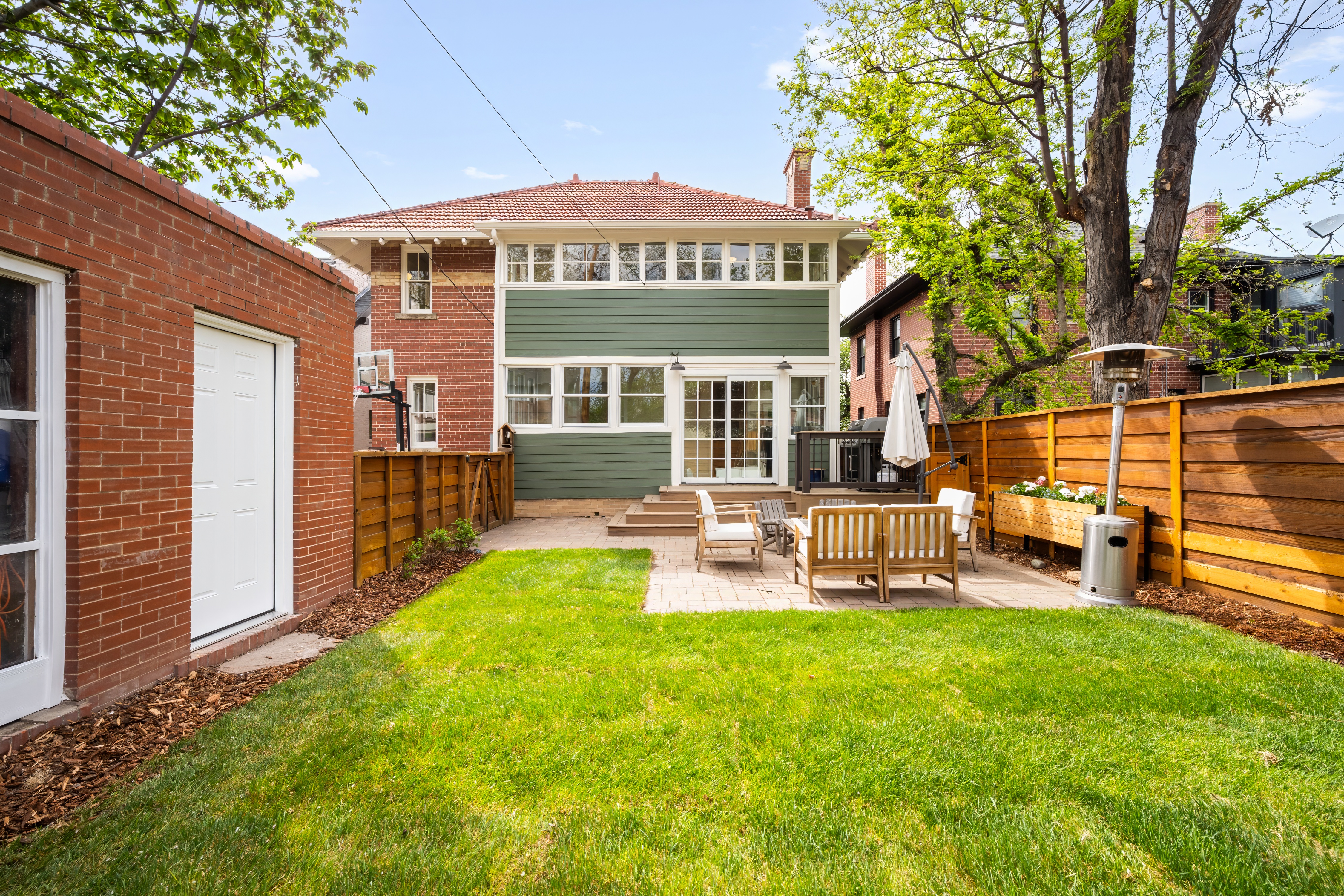  From the moment you arrive, this home leaves an impression - 物件實景