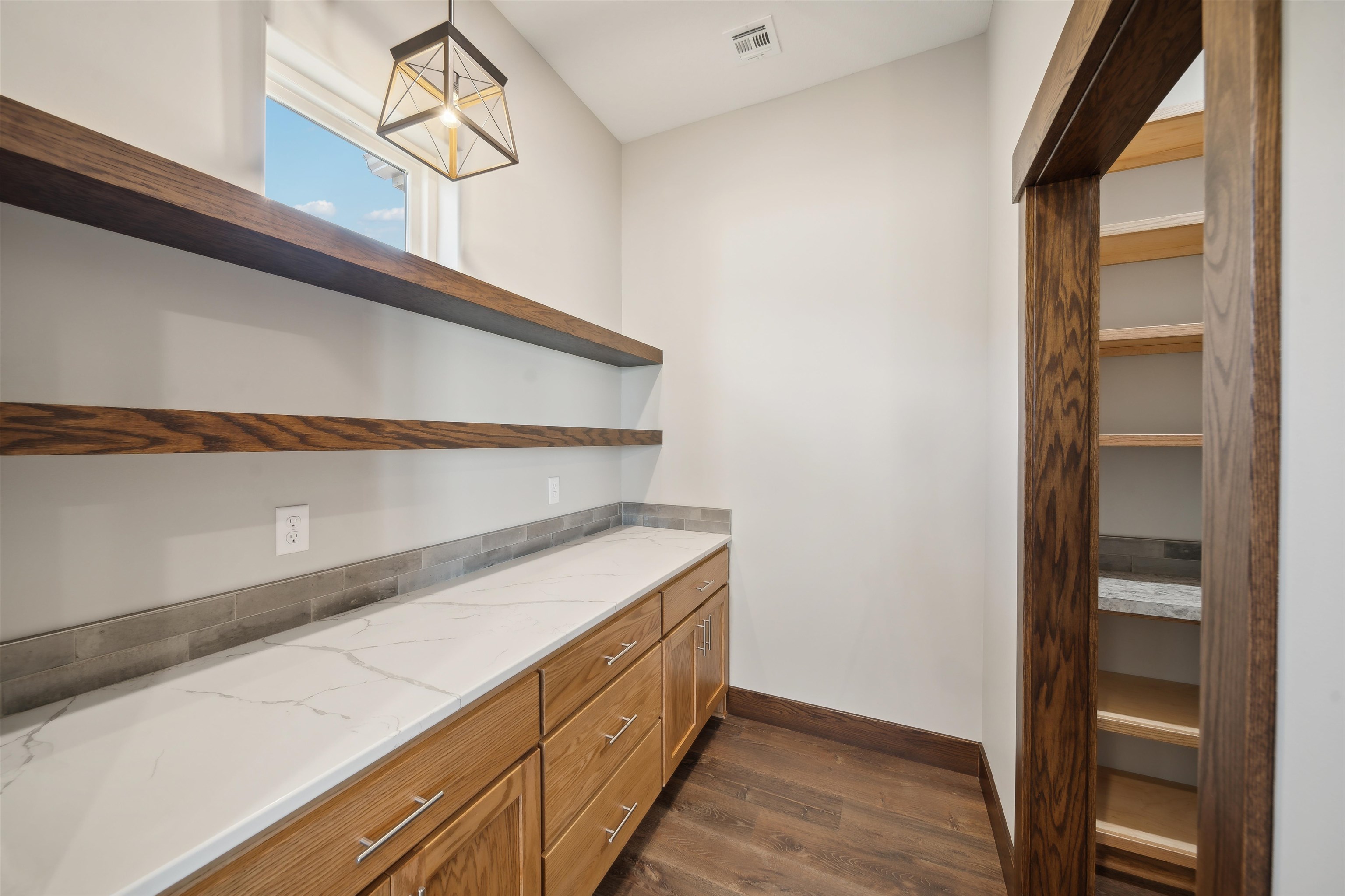 1626 S Dove Place, Goddard, Kansas, 67052, United States, 3 Bedrooms Bedrooms, ,3 BathroomsBathrooms,Residential,For Sale,1626 S Dove Place,1655934