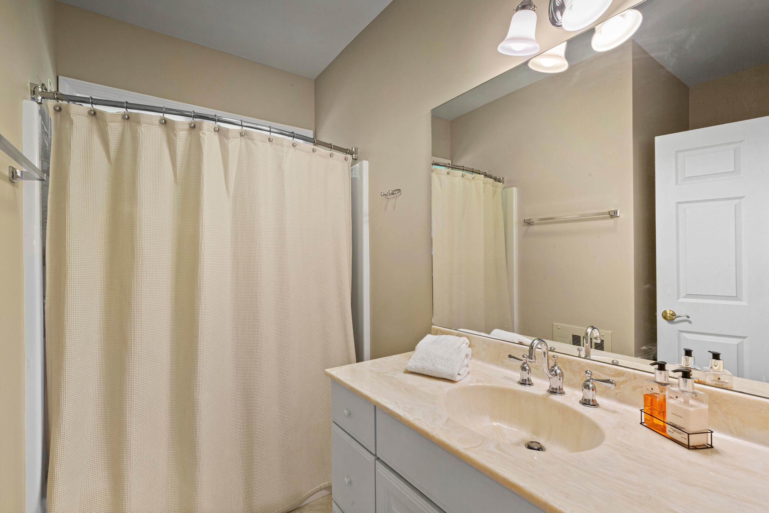  155 Bayside Drive - 物件實景