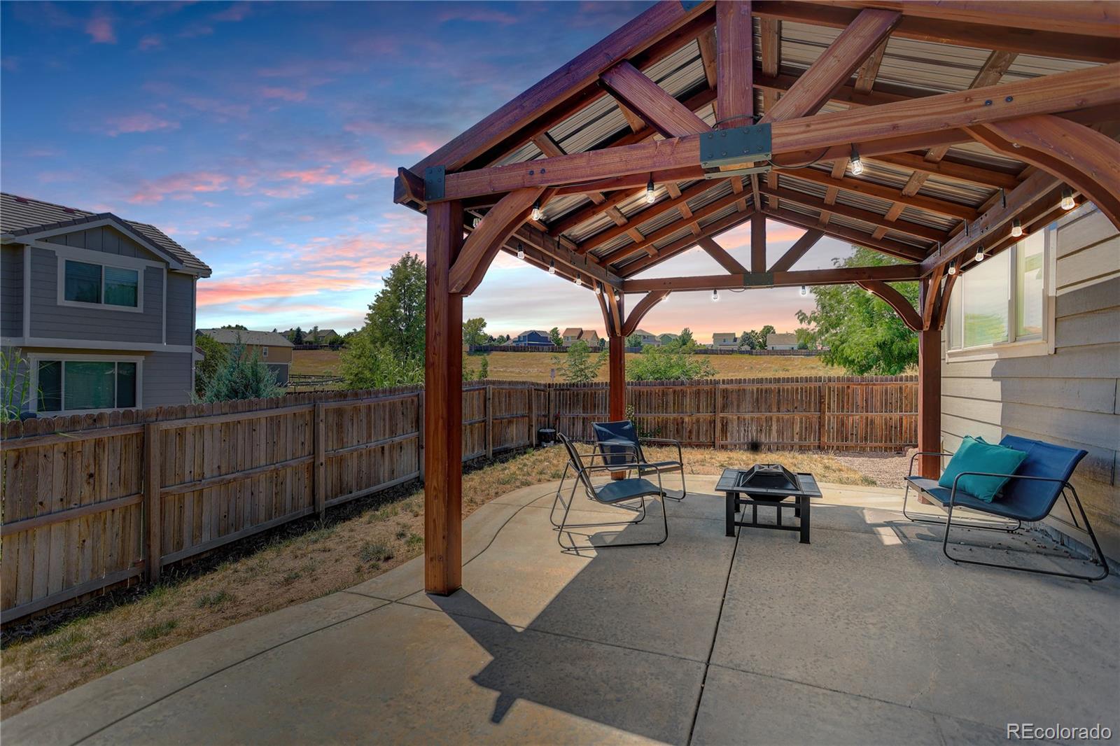 Aurora, Colorado, 80018, United States, 3 Bedrooms Bedrooms, ,3 BathroomsBathrooms,Residential,For Sale,1926277