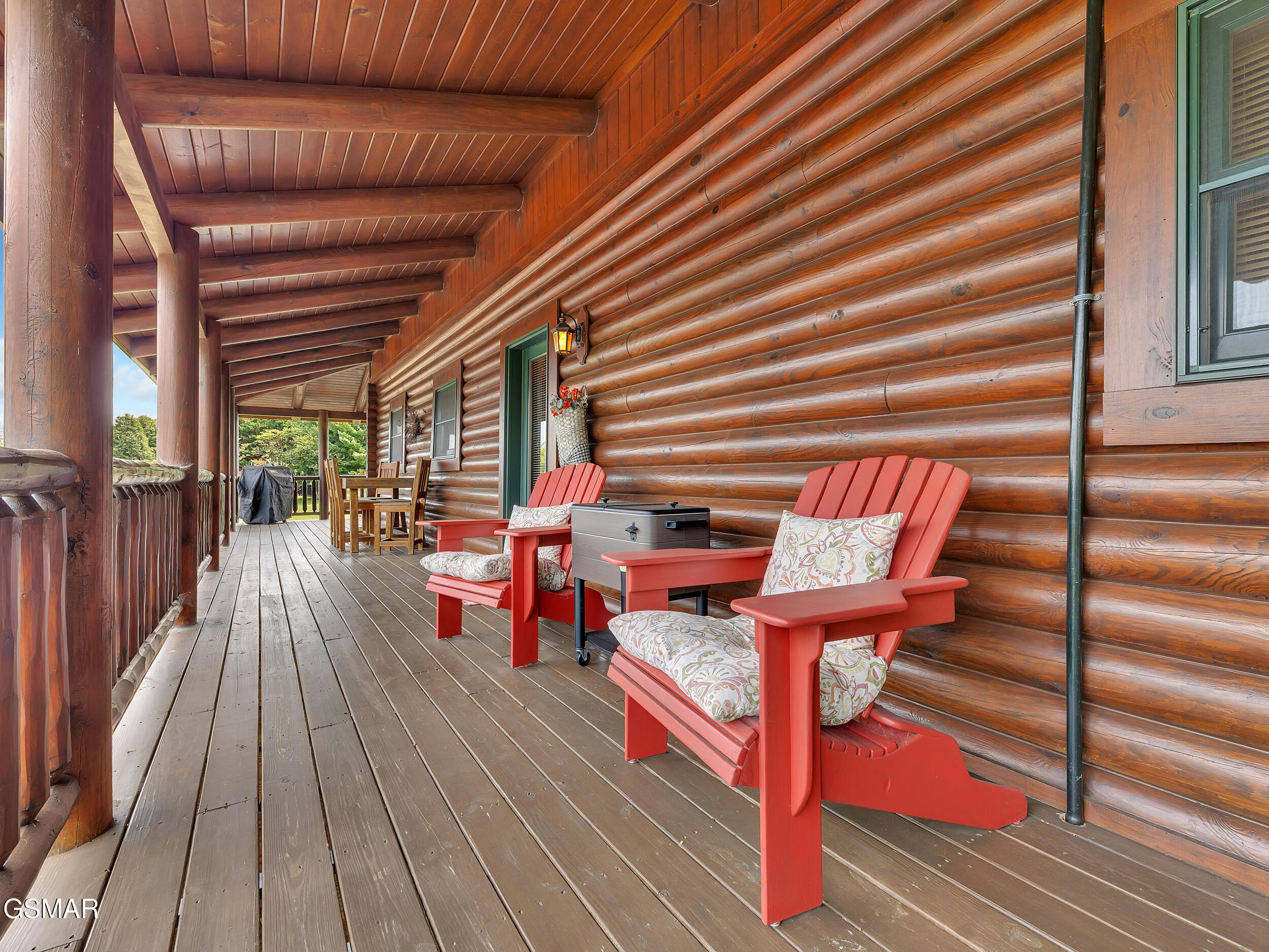 Dandridge, Tennessee, 37725, United States, 3 Bedrooms Bedrooms, ,4 BathroomsBathrooms,Residential,For Sale,1978849