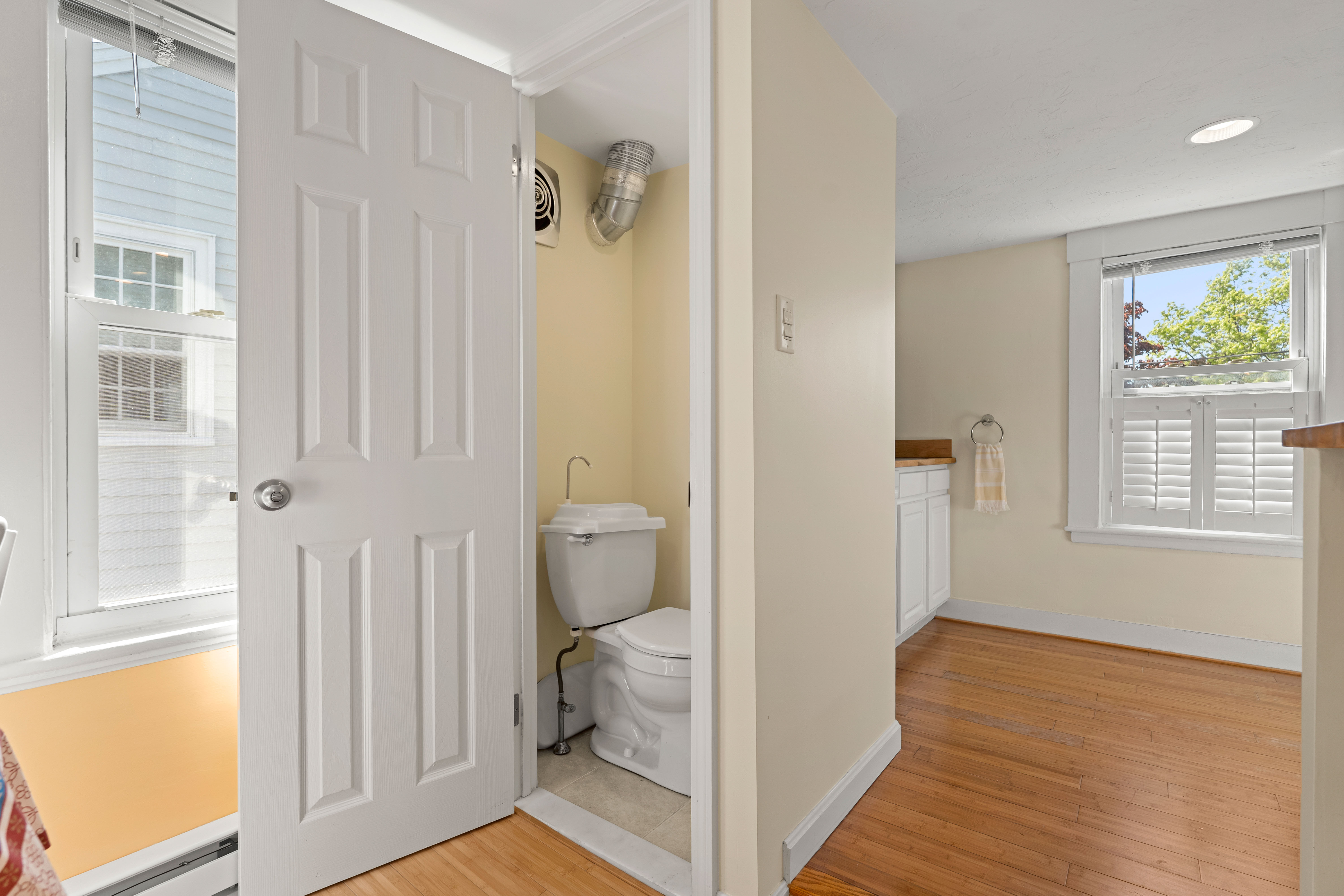  2 Mount Pleasant Street, Unit 4, Rockport, MA, 01966 - 物件實景