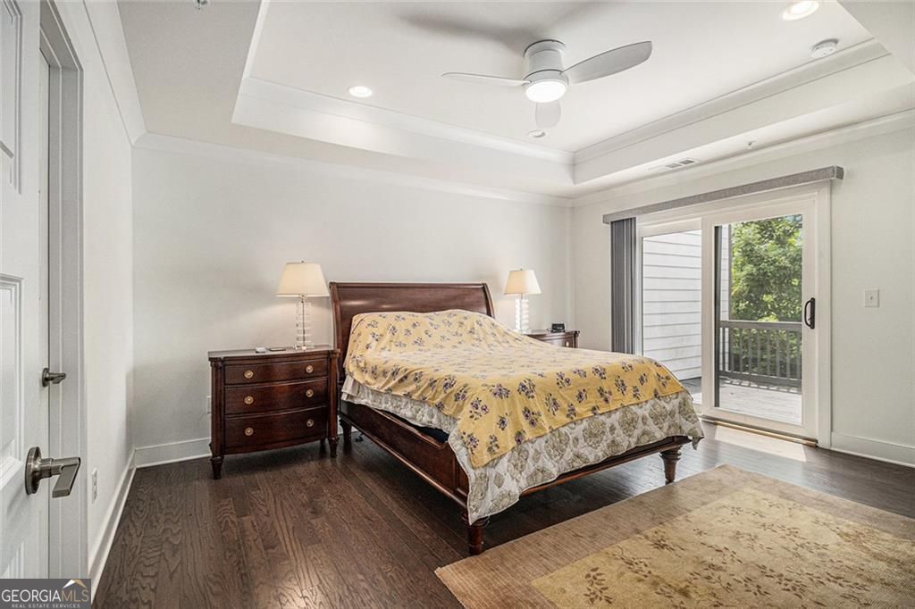 Atlanta, Georgia, 30324, United States, 4 Bedrooms Bedrooms, ,5 BathroomsBathrooms,Residential,For Sale,1909913