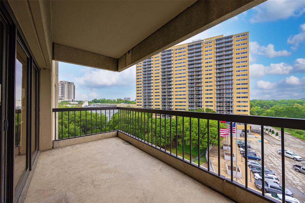 Dallas, Texas, 75219, United States, 3 Bedrooms Bedrooms, ,2 BathroomsBathrooms,Residential,For Sale,1792893