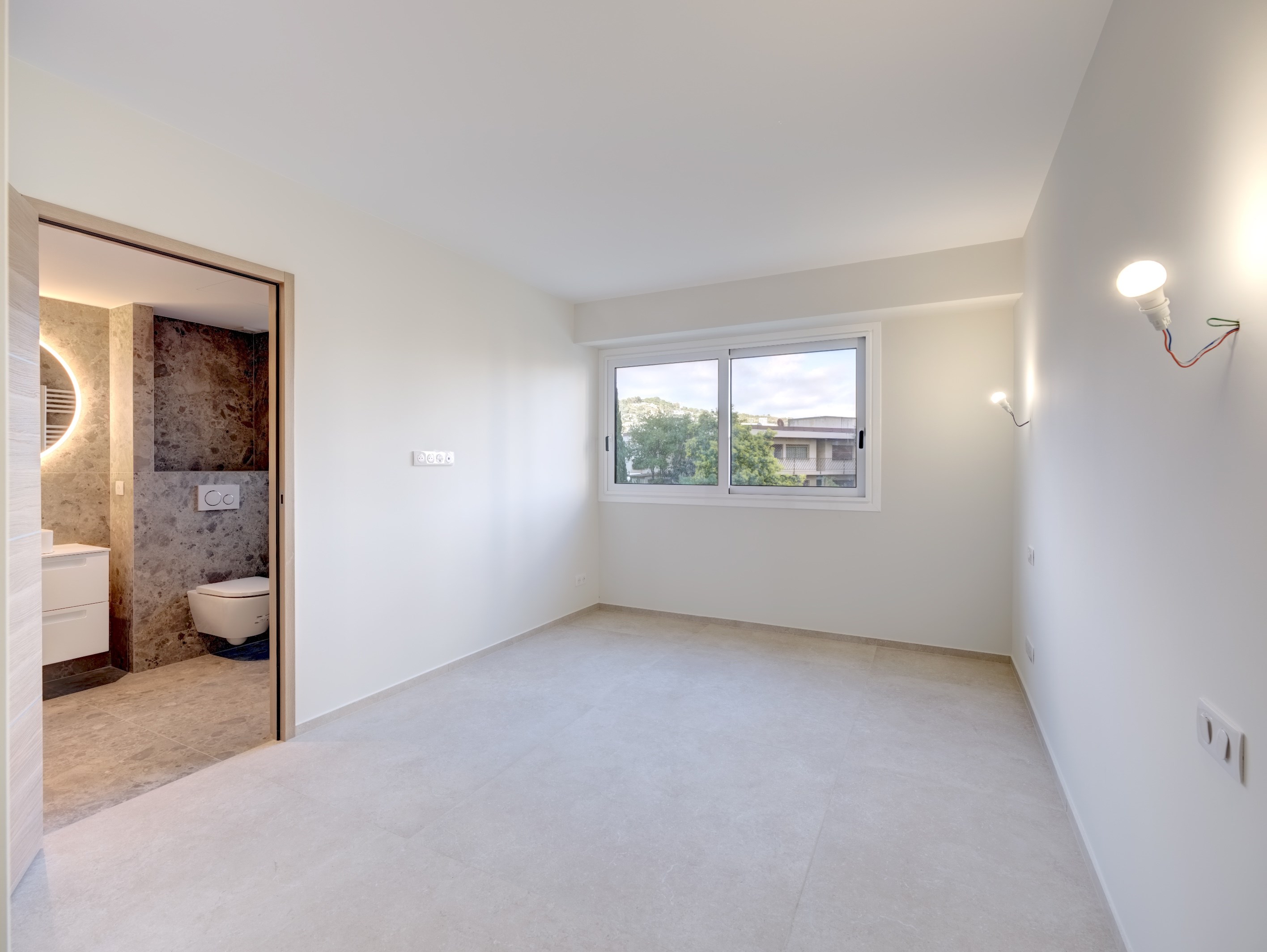  Luxury 92 m² apartment for sale, Croisette Cannes, Port Canto view - 物件實景