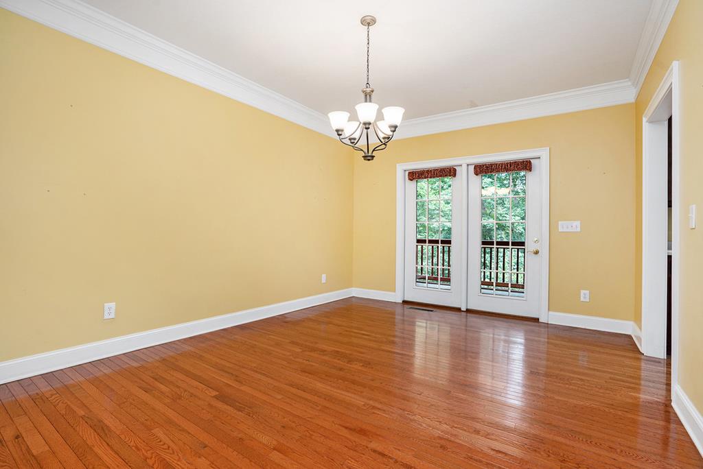 Ellijay, Georgia, 30536, United States, 5 Bedrooms Bedrooms, ,4 BathroomsBathrooms,Residential,For Sale,1859023