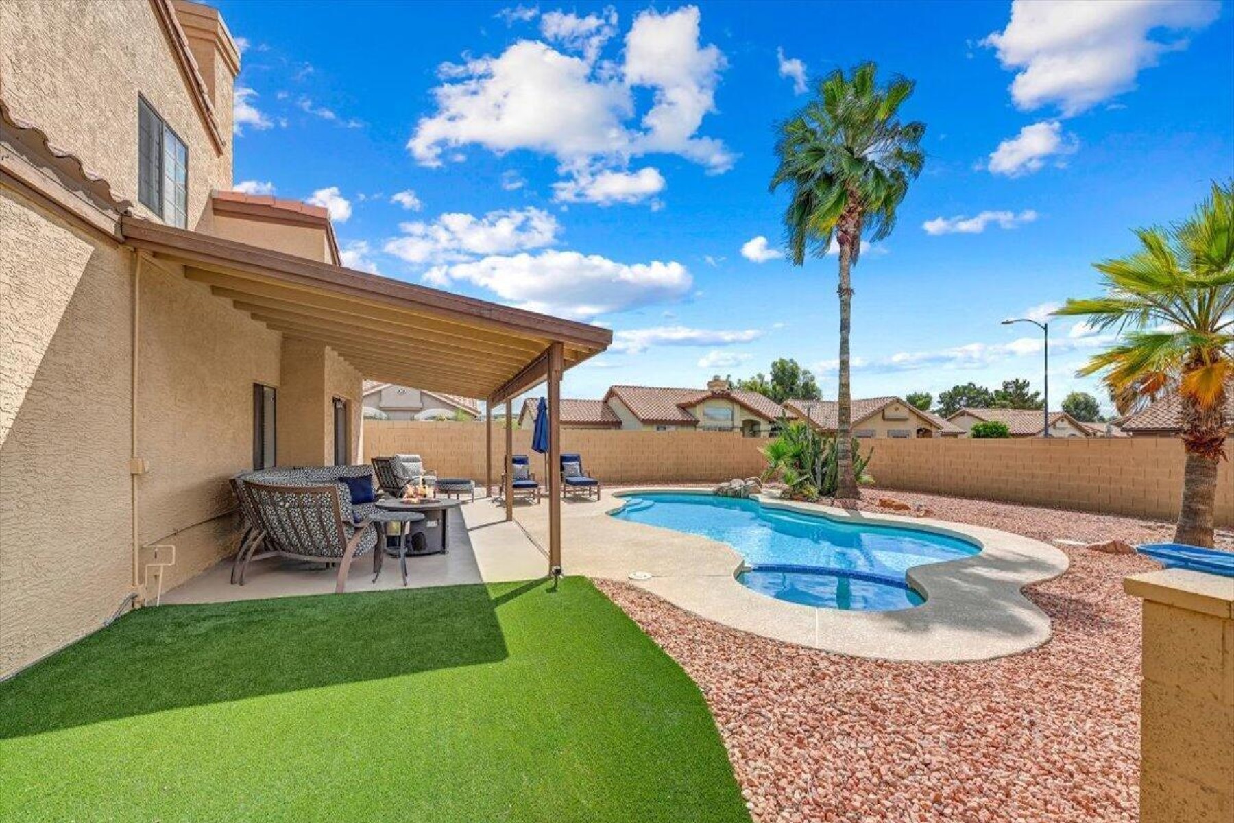  843 E Audrey Lane  Phoenix, AZ - 物件實景