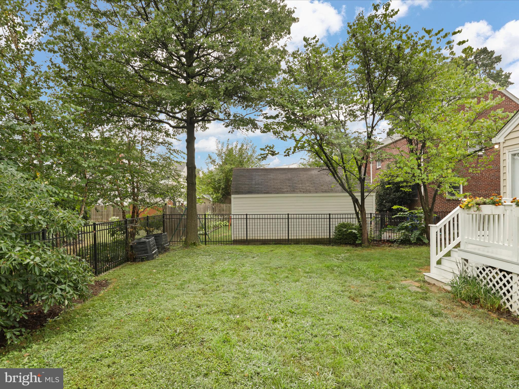 Arlington, Virginia, 22207, United States, 3 Bedrooms Bedrooms, ,3 BathroomsBathrooms,Residential,For Sale,1979007