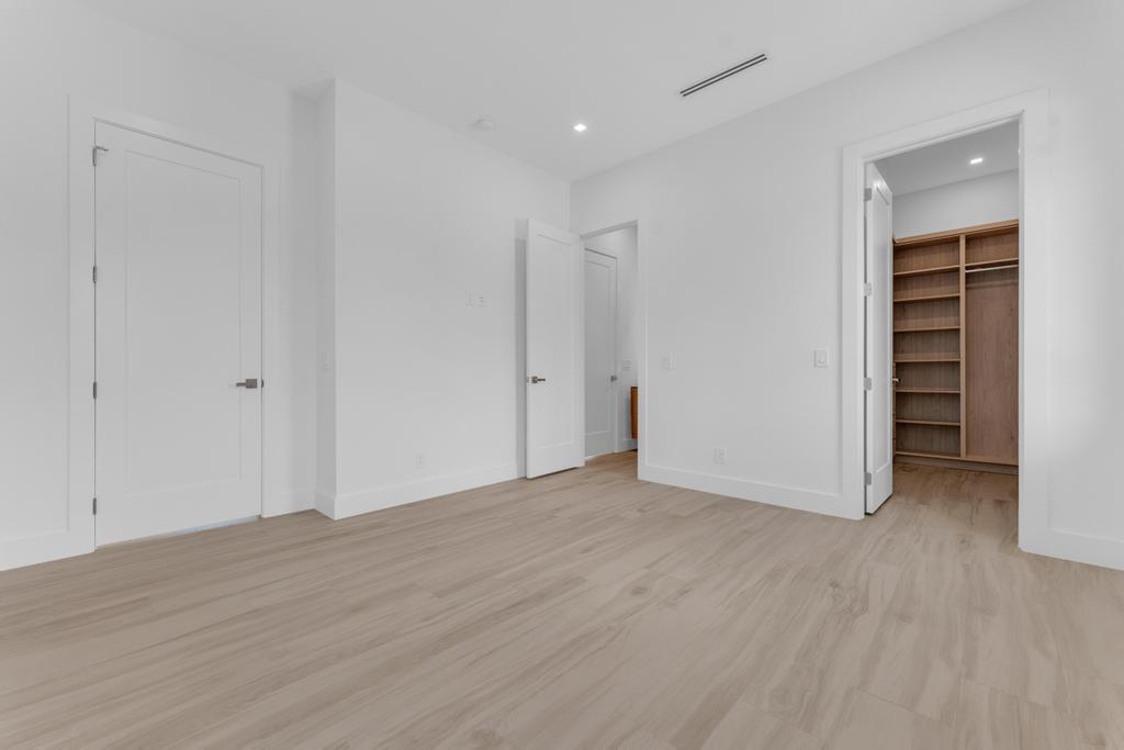 Delray Beach, Florida, 33444, United States, 4 Bedrooms Bedrooms, ,5 BathroomsBathrooms,Residential,For Sale,1974503