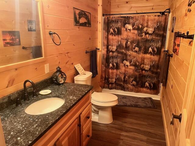 Branch, Michigan, 49402, United States, 5 Bedrooms Bedrooms, ,4 BathroomsBathrooms,Residential,For Sale,1986273