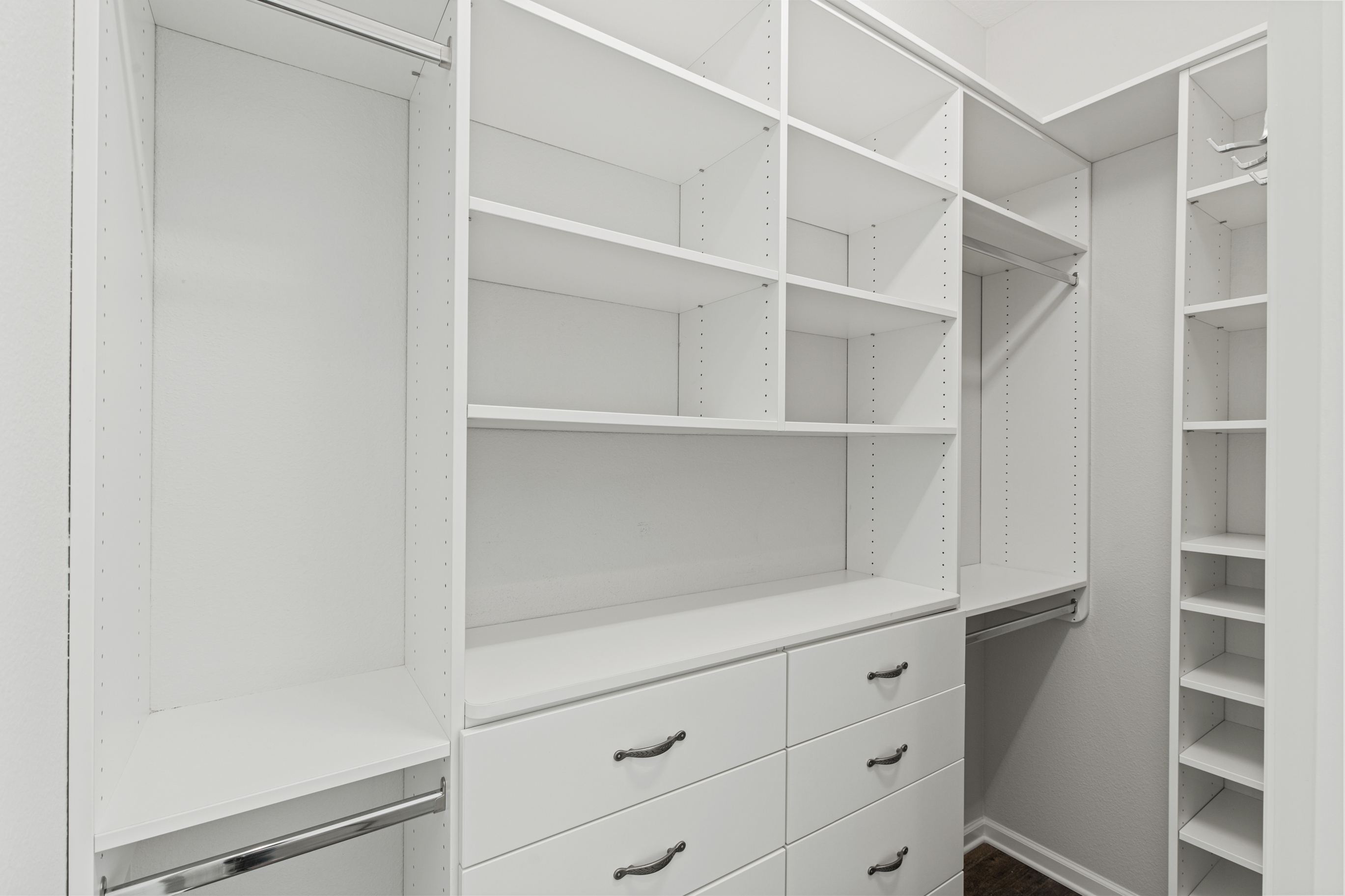 Oxford, Florida, 34484, United States, 3 Bedrooms Bedrooms, ,2 BathroomsBathrooms,Residential,For Sale,1989901