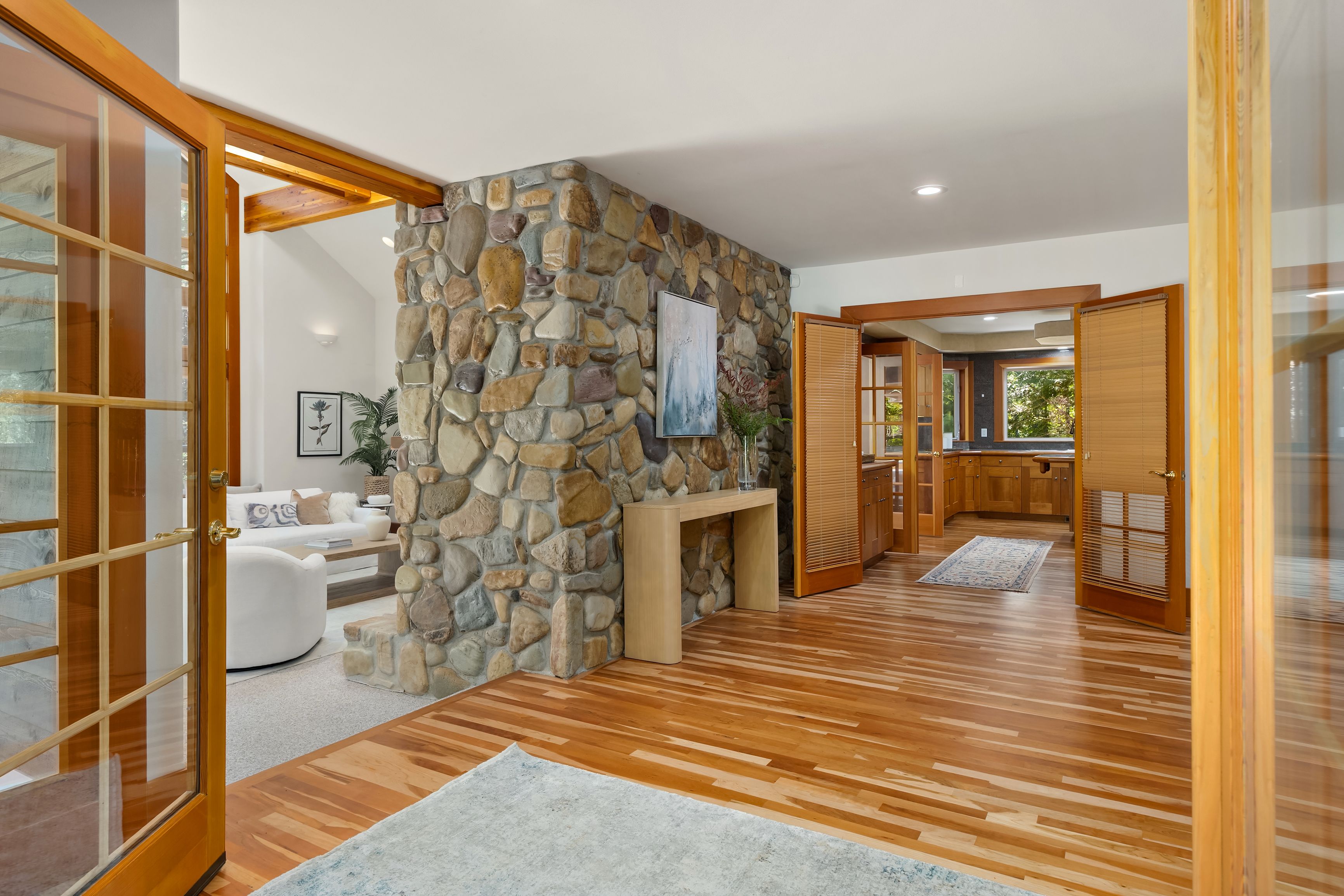  10199 Affirmed Lane Northeast, Bainbridge Island, WA 98110 - 物件實景