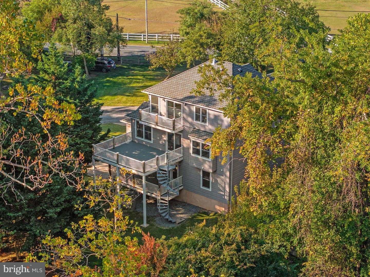 Pasadena, Maryland, 21122, United States, 6 Bedrooms Bedrooms, ,6 BathroomsBathrooms,Residential,For Sale,1994815