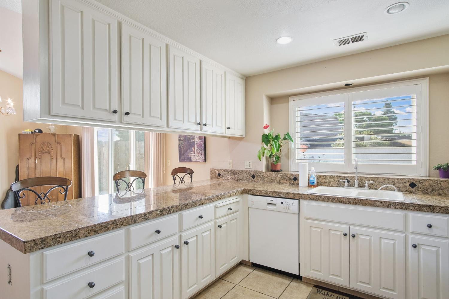 Turlock, California, 95382, United States, 3 Bedrooms Bedrooms, ,3 BathroomsBathrooms,Residential,For Sale,1981693