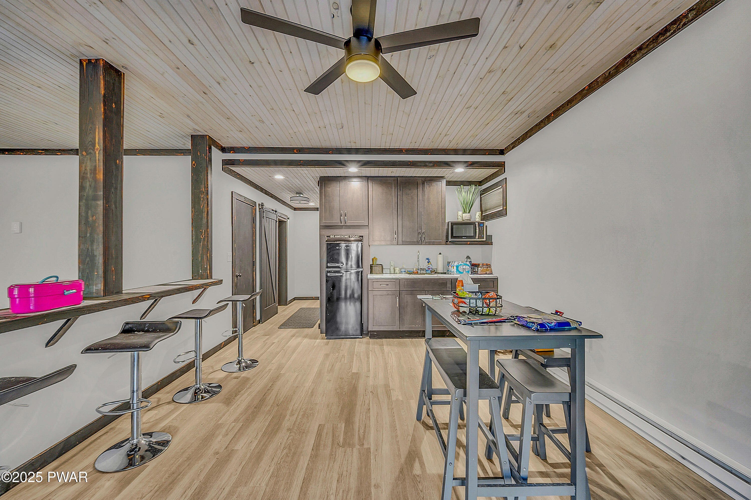 Lake Ariel, Pennsylvania, 18436, United States, 4 Bedrooms Bedrooms, ,4 BathroomsBathrooms,Residential,For Sale,1998731